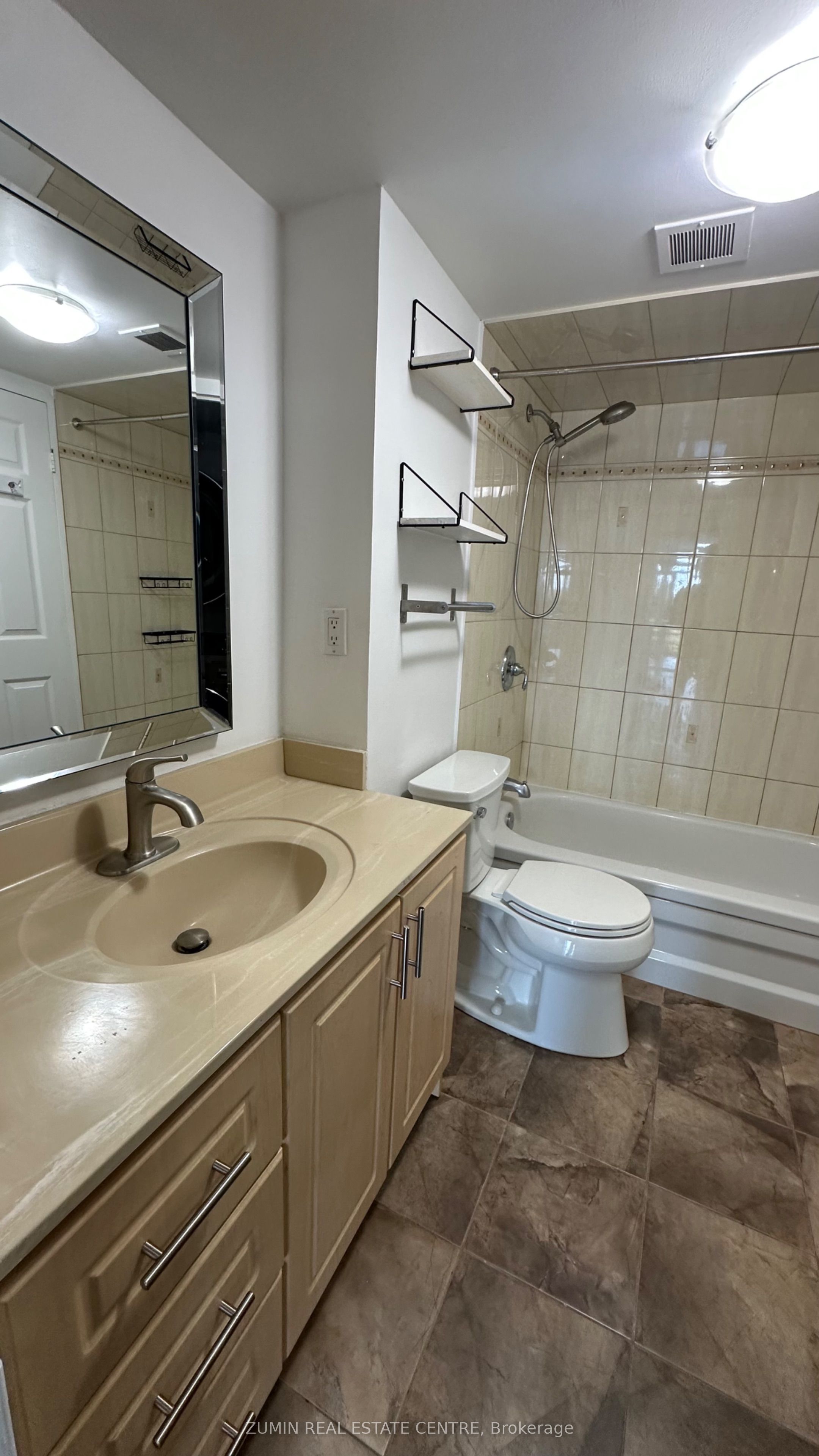 1555 E Finch Avenue E 602 Property Photo 38