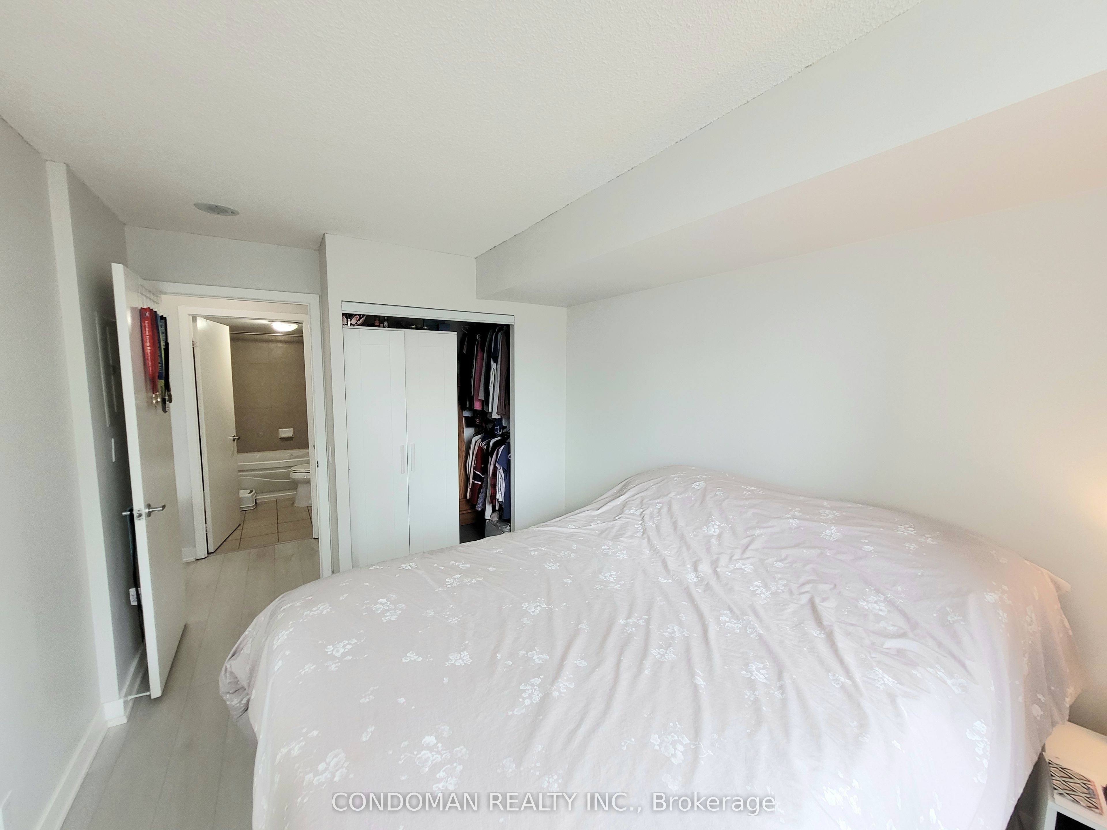 361 Front Street W 1206 Property Photo 9