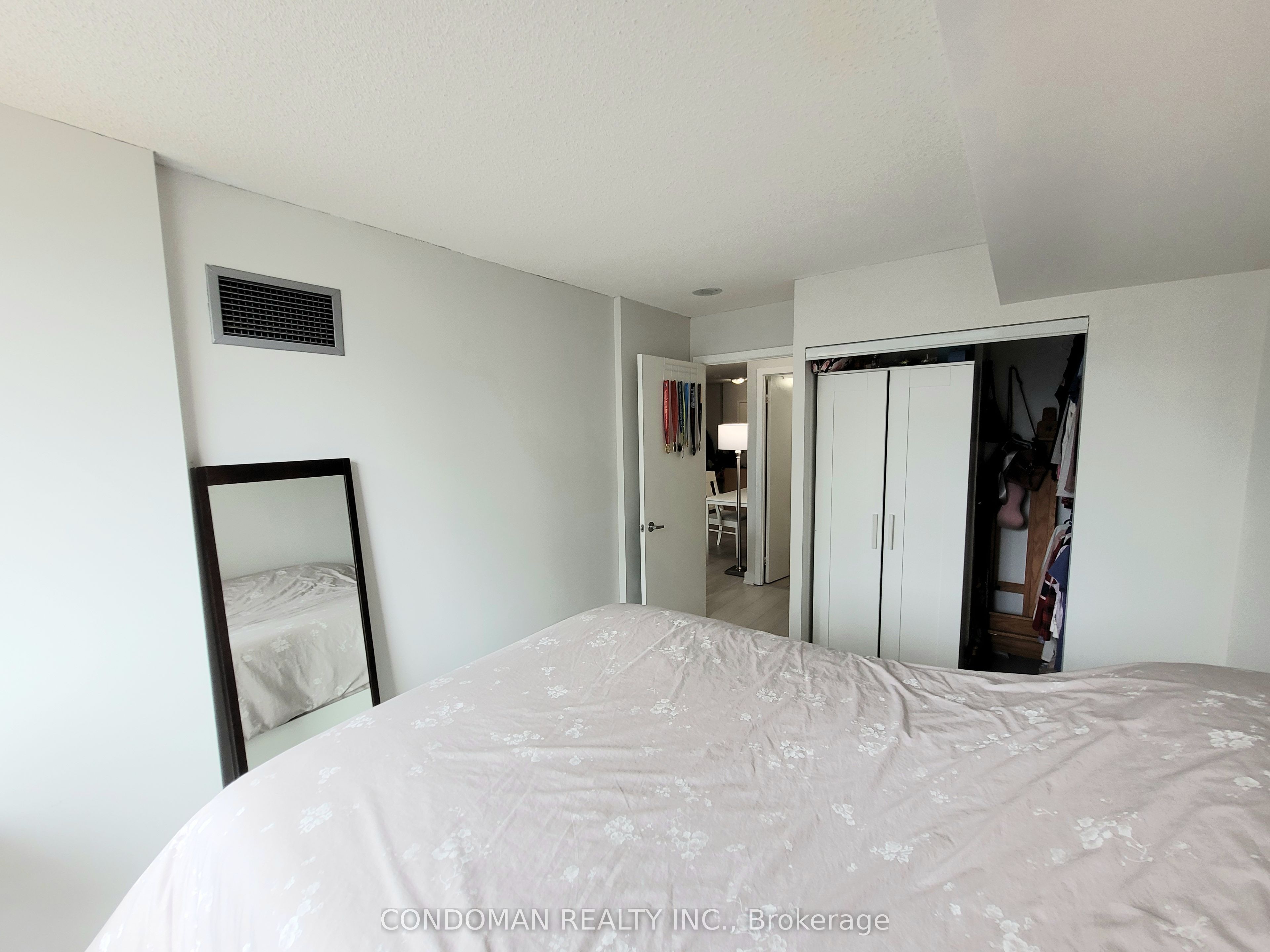 361 Front Street W 1206 Property Photo 10