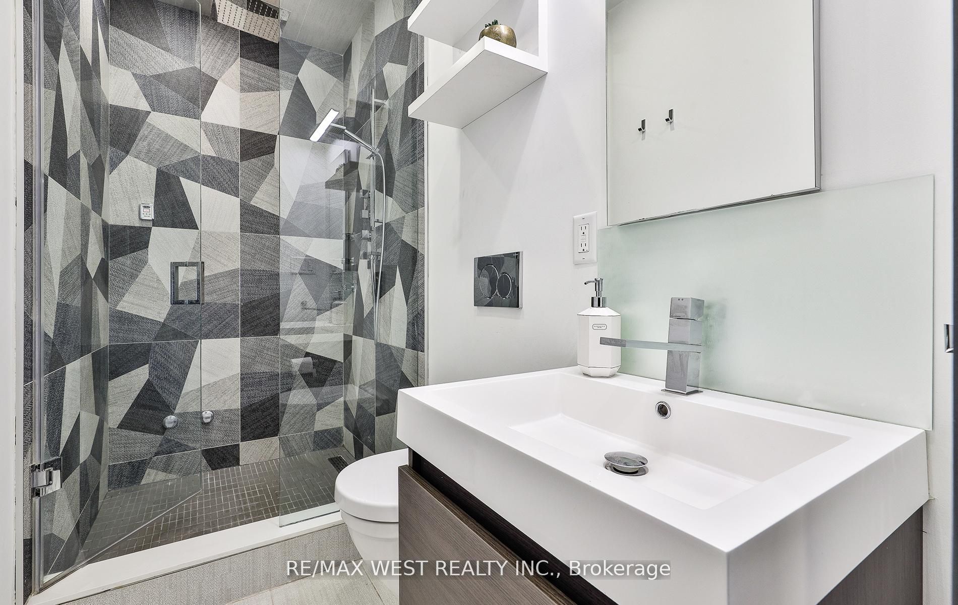 734 Shaw Street Property Photo 9