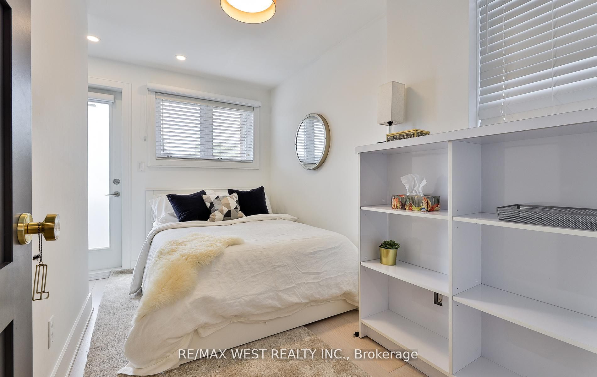 734 Shaw Street Property Photo 17