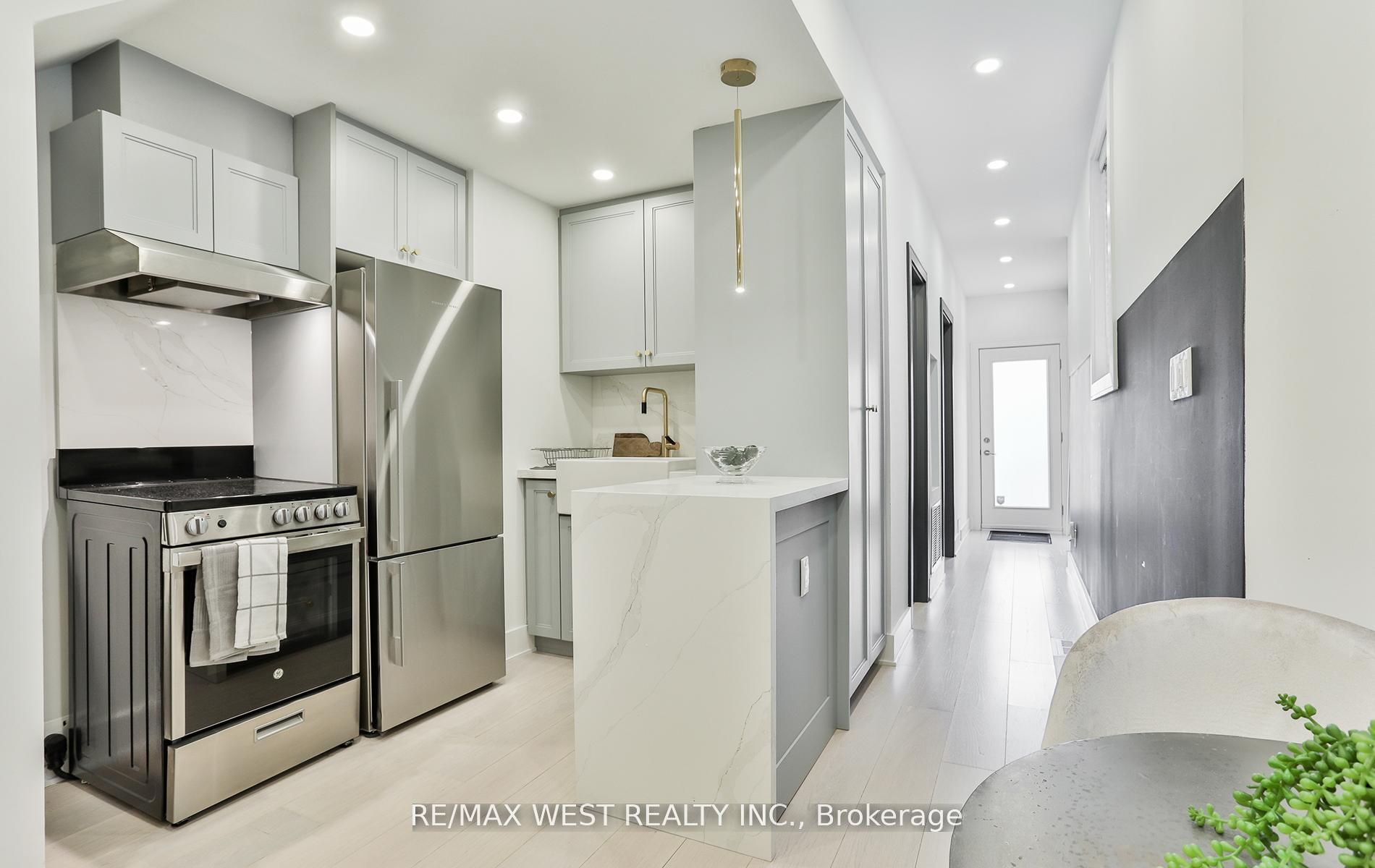 734 Shaw Street Property Photo 27