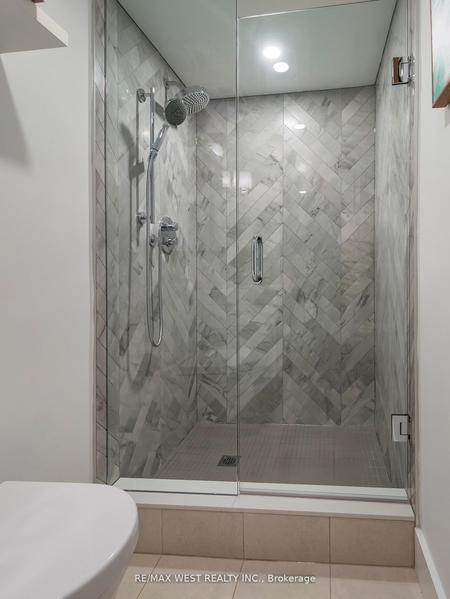 734 Shaw Street Property Photo 47