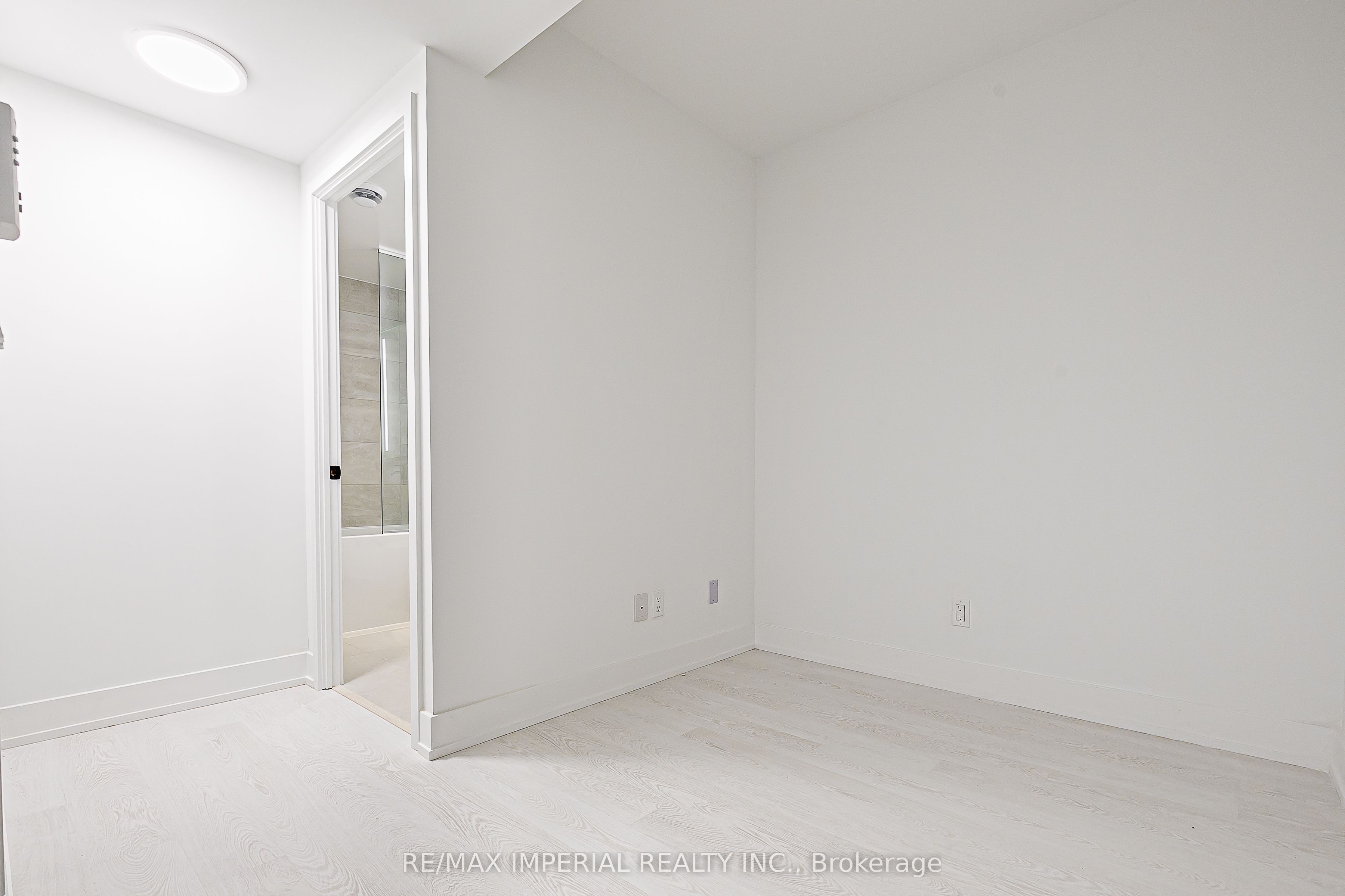 308 Jarvis Street 305 Property Photo 23