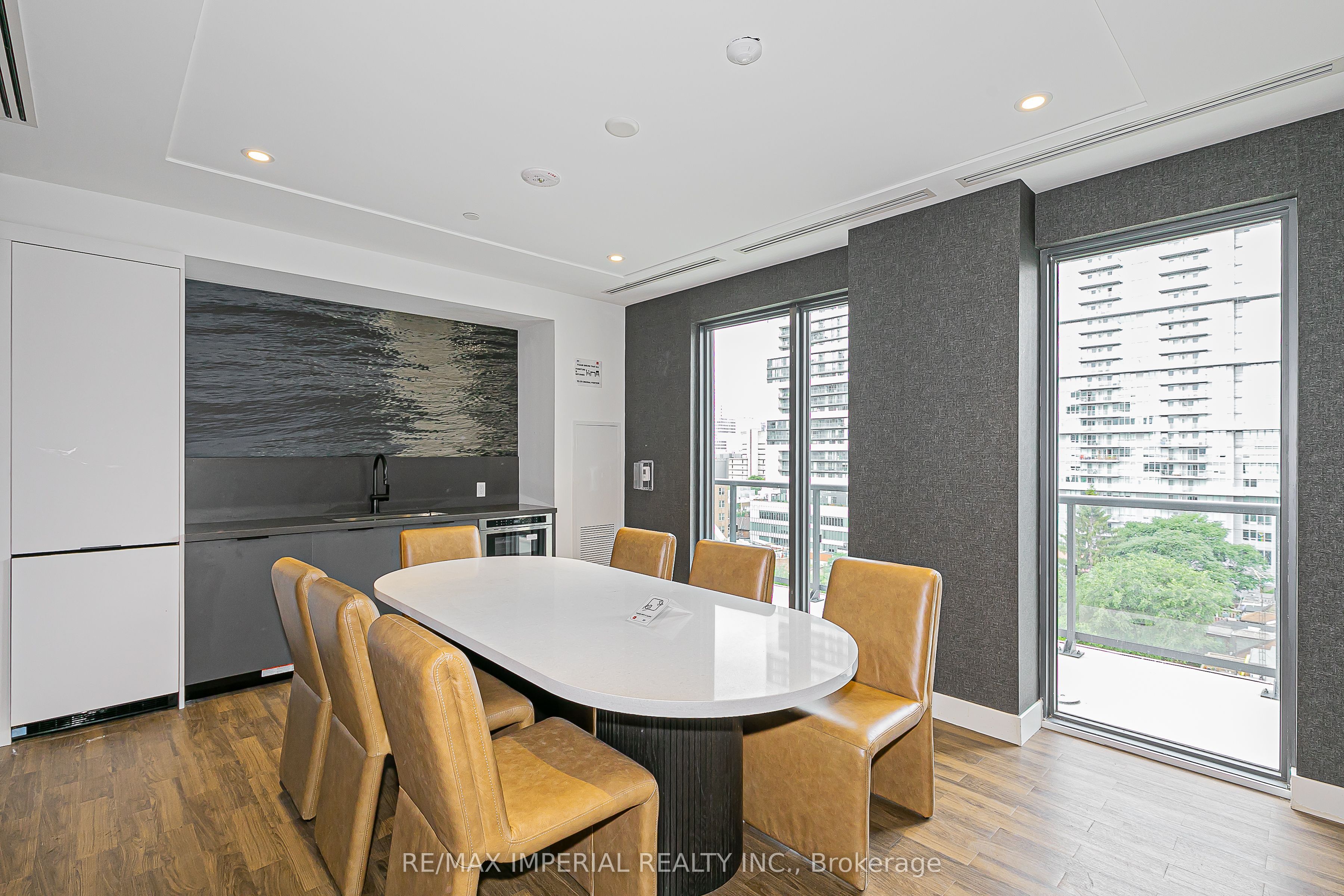 308 Jarvis Street 305 Property Photo 41