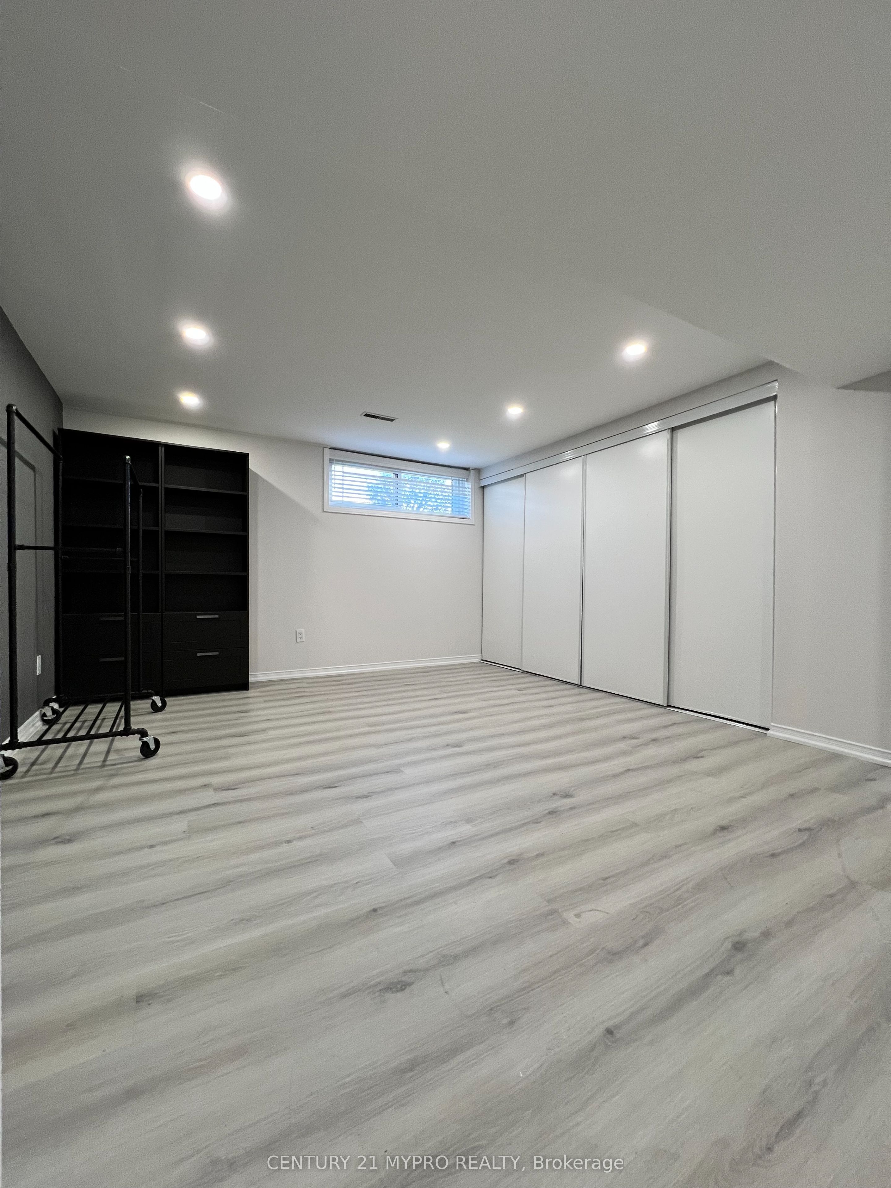 21 Taverly Road Property Photo 4