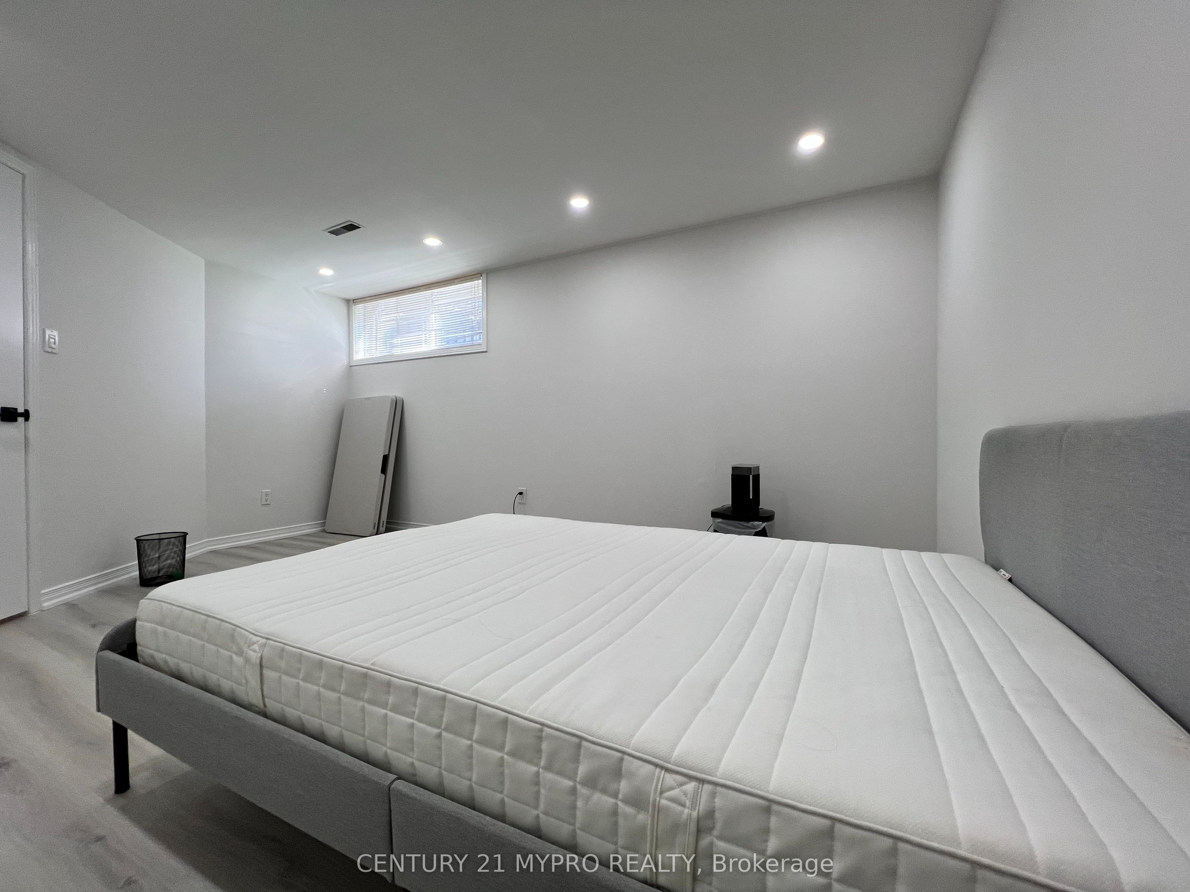 21 Taverly Road Property Photo 6