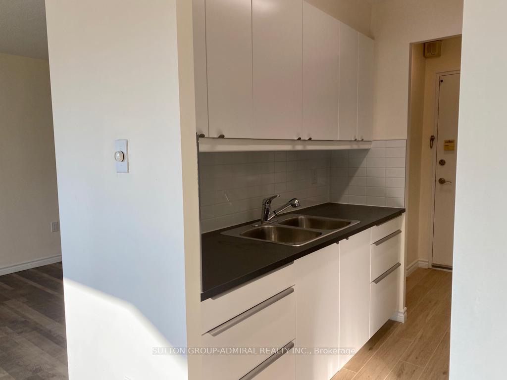 8 Kingsbridge Circuit S 108 Property Photo 11