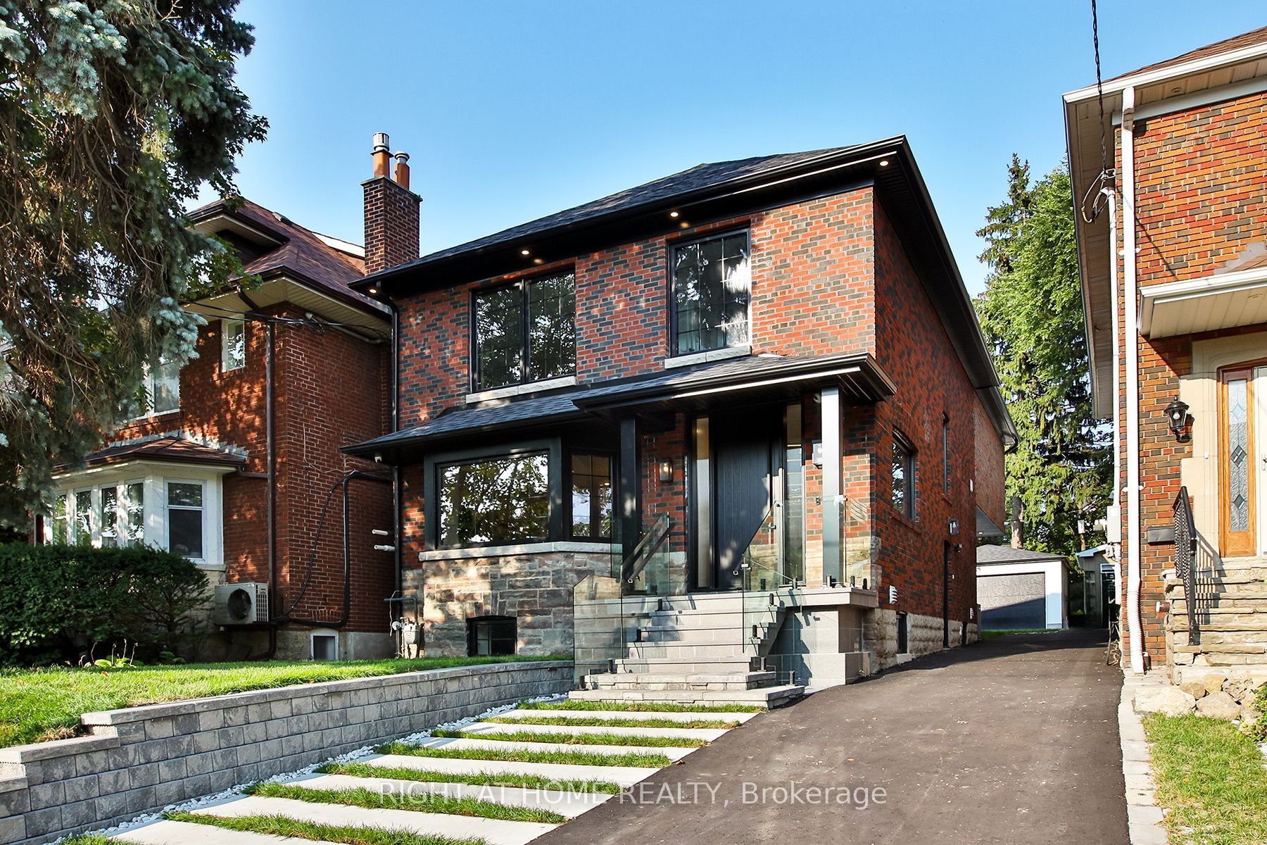 106 Eastbourne Avenue Property Photo 1