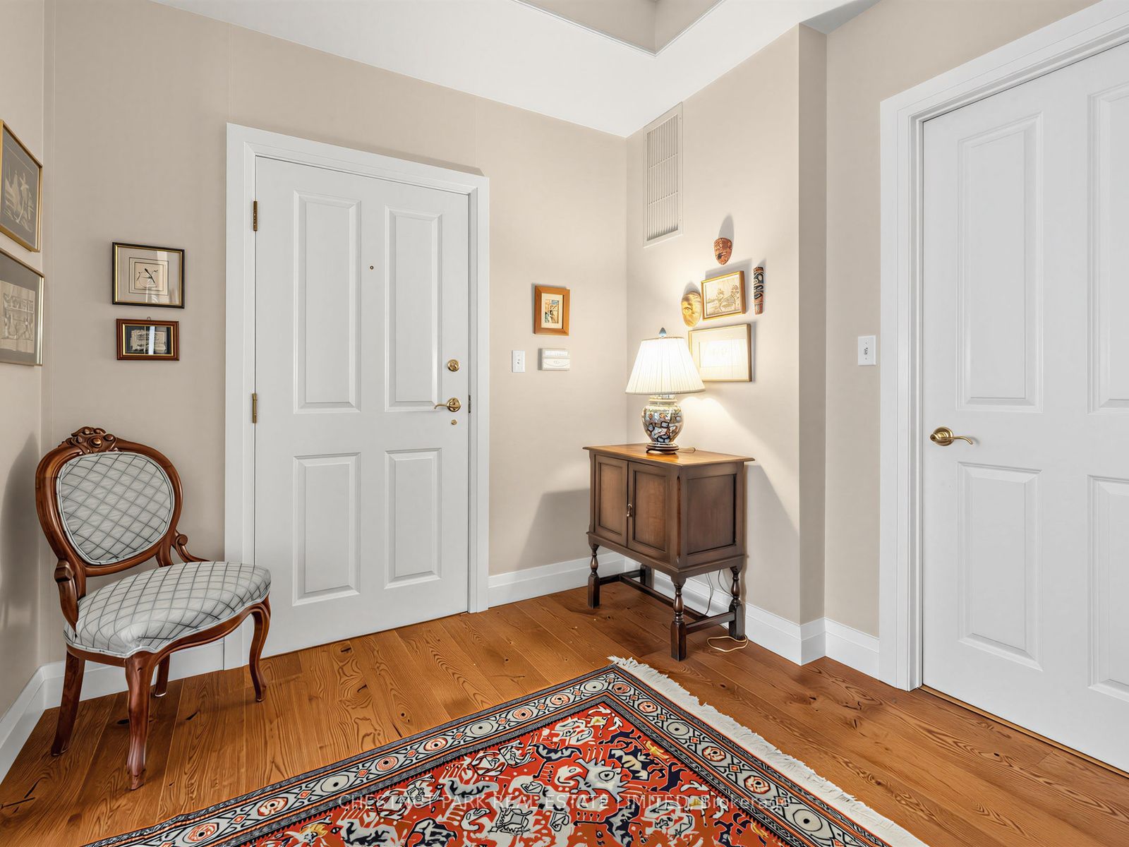 21 Shaftesbury Avenue 104 Property Photo 2