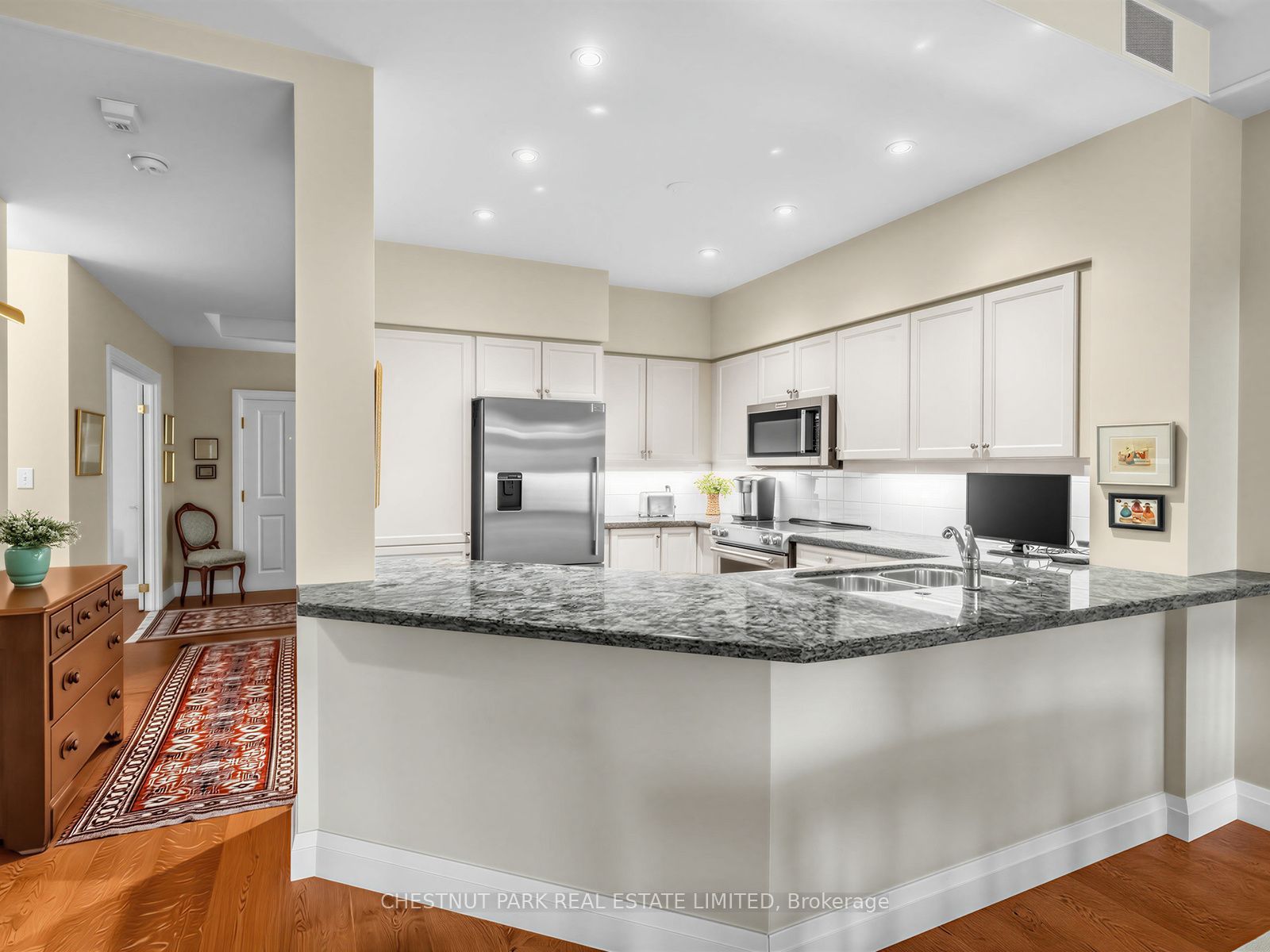 21 Shaftesbury Avenue 104 Property Photo 13