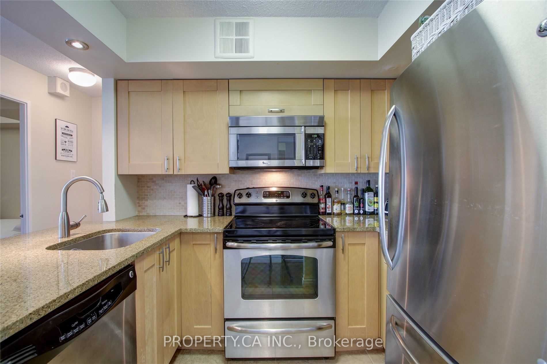 92 King Street E 606 Property Photo 4