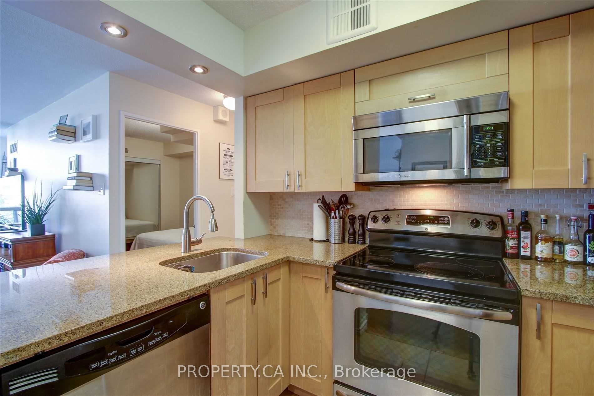 92 King Street E 606 Property Photo 5