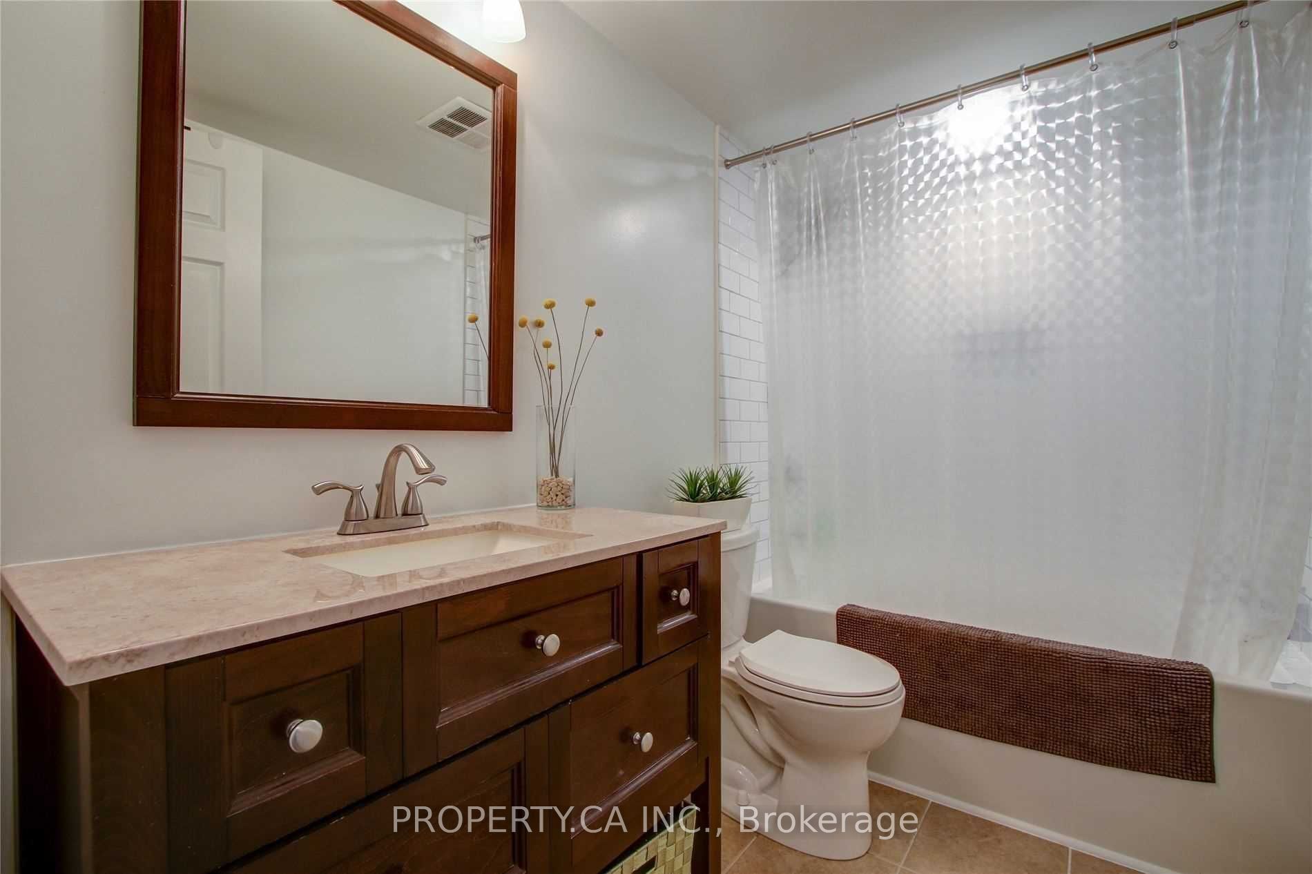 92 King Street E 606 Property Photo 15