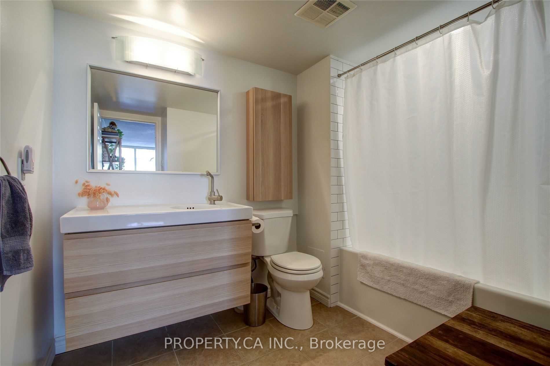 92 King Street E 606 Property Photo 20