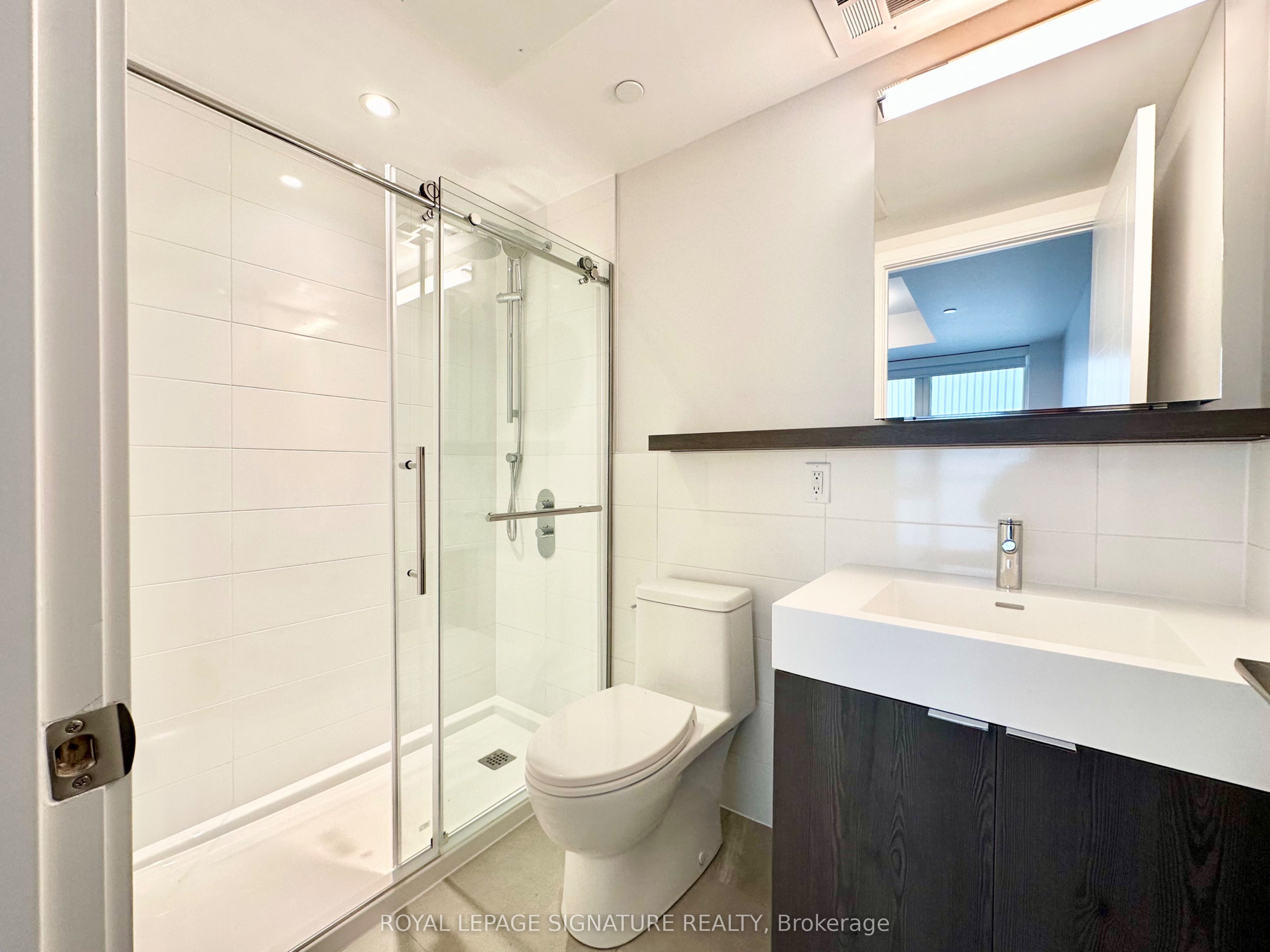 664 Spadina Avenue 604 Property Photo 9