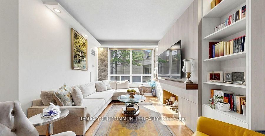 78 Harrison Garden Boulevard 103 Property Photo 12