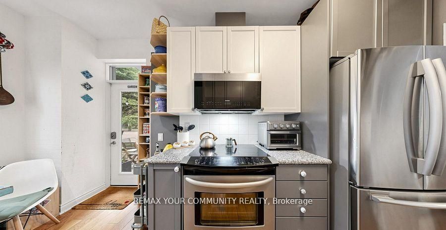 78 Harrison Garden Boulevard 103 Property Photo 20