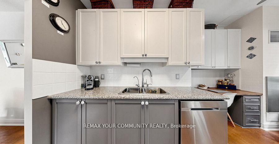 78 Harrison Garden Boulevard 103 Property Photo 21