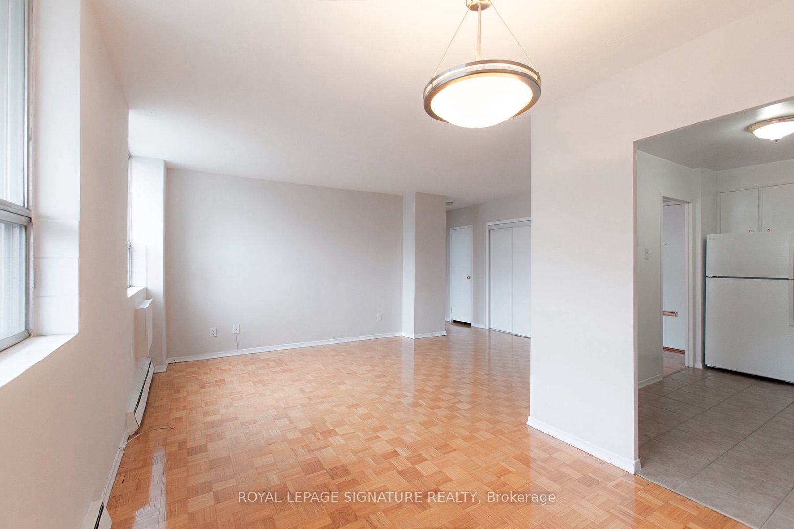 525 Eglinton Avenue E 601 Property Photo 2