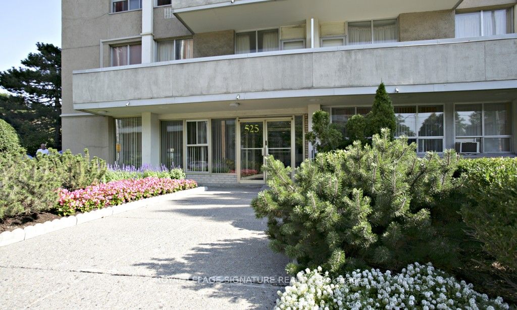 525 Eglinton Avenue E 601 Property Photo 8