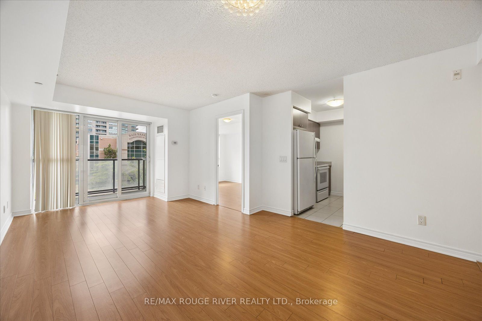35 Saranac Boulevard 330 Property Photo 7