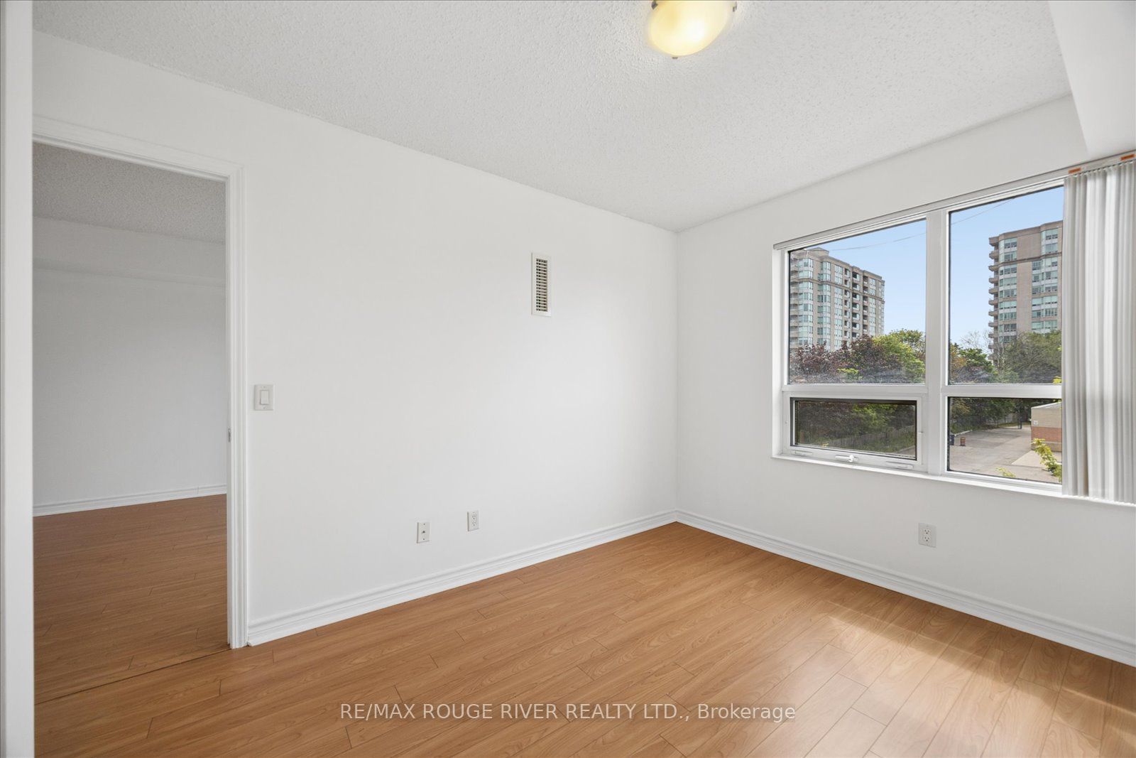 35 Saranac Boulevard 330 Property Photo 15