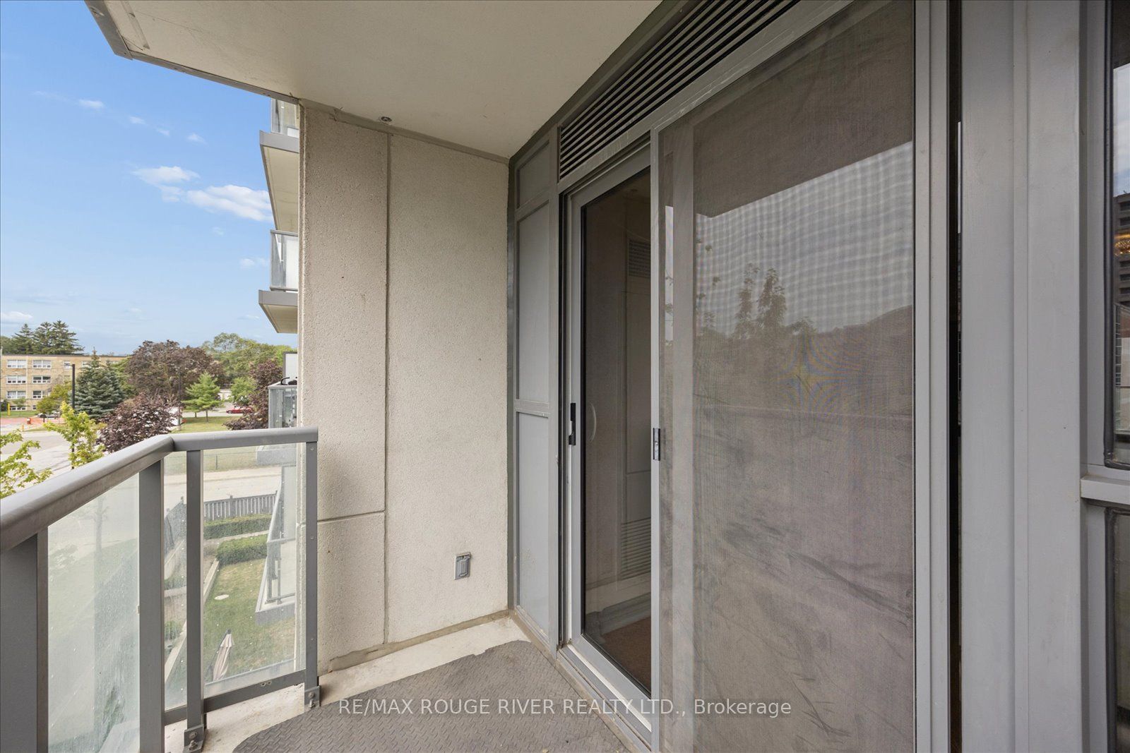 35 Saranac Boulevard 330 Property Photo 20