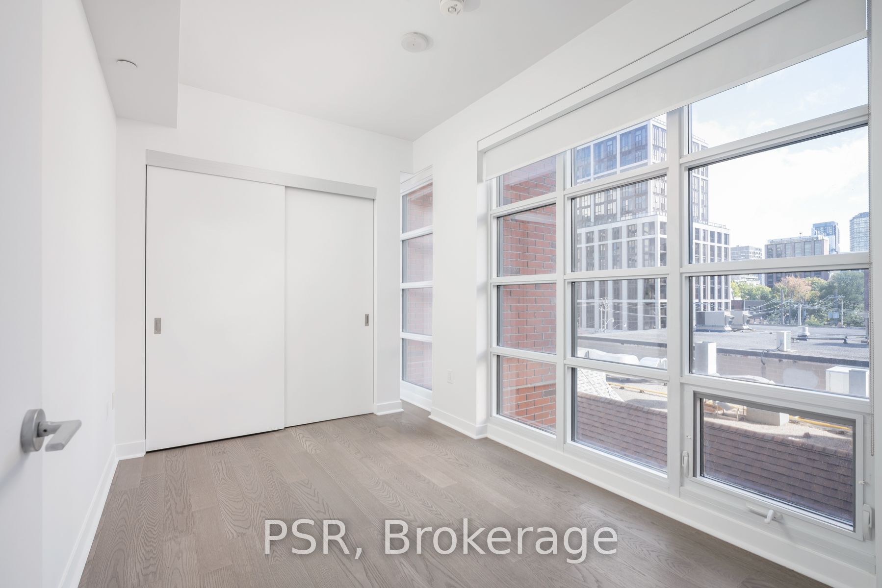501 Adelaide Street W 401 Property Photo 15