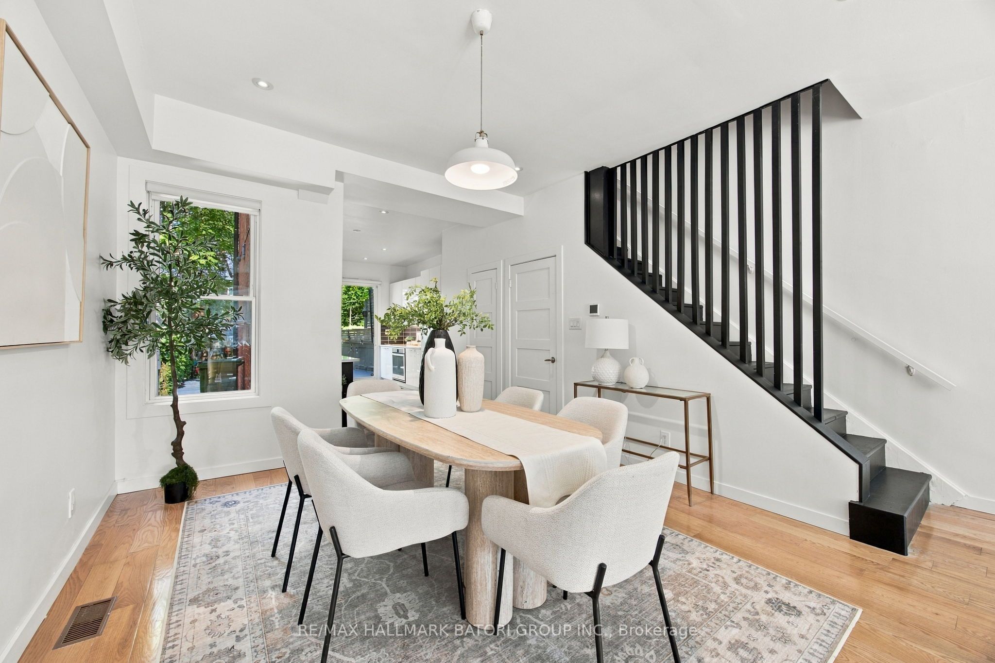 128 Wells Street Property Photo 8