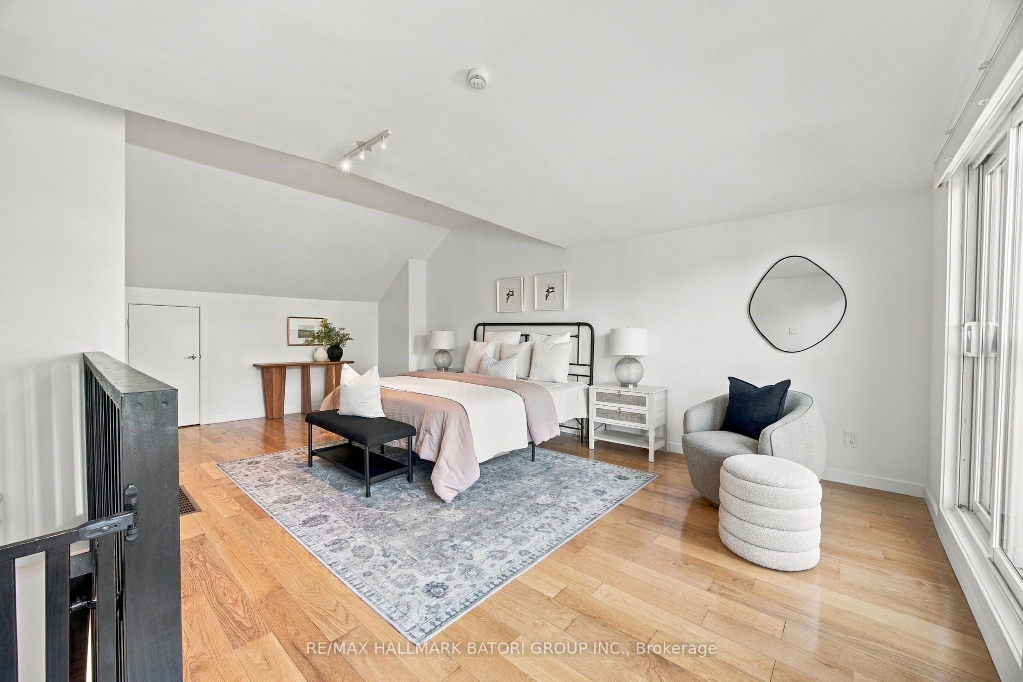 128 Wells Street Property Photo 28