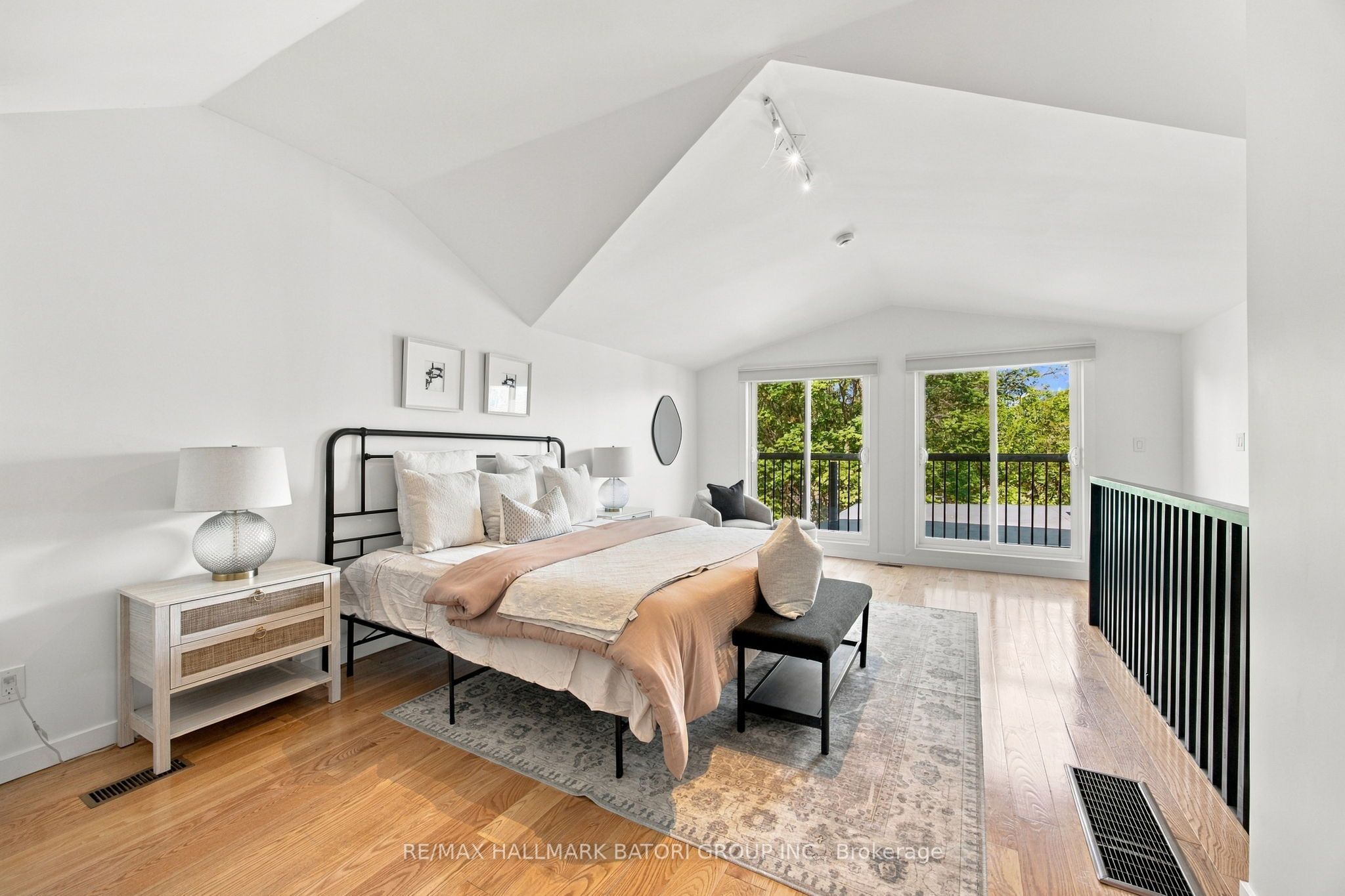 128 Wells Street Property Photo 30