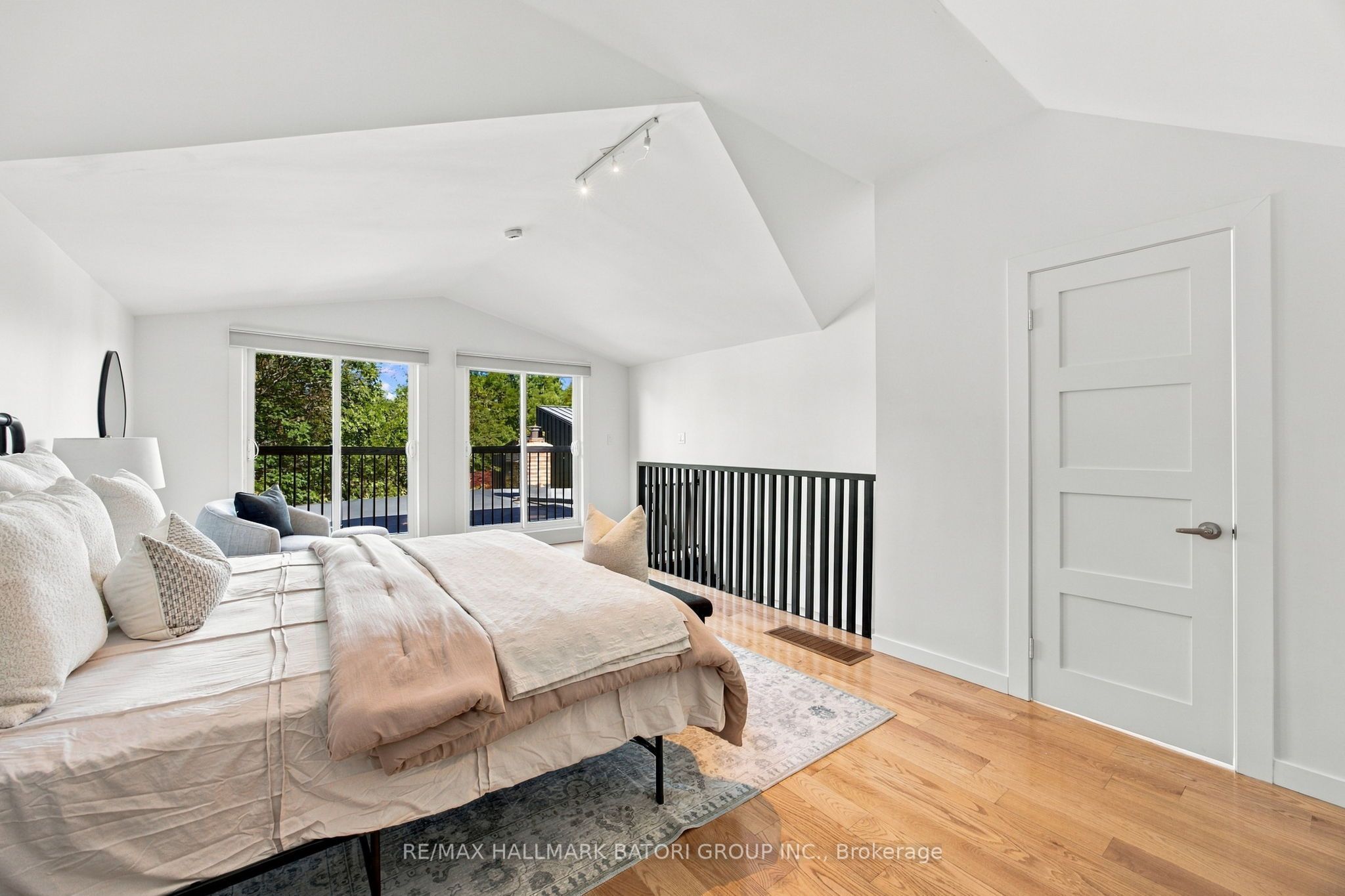 128 Wells Street Property Photo 31