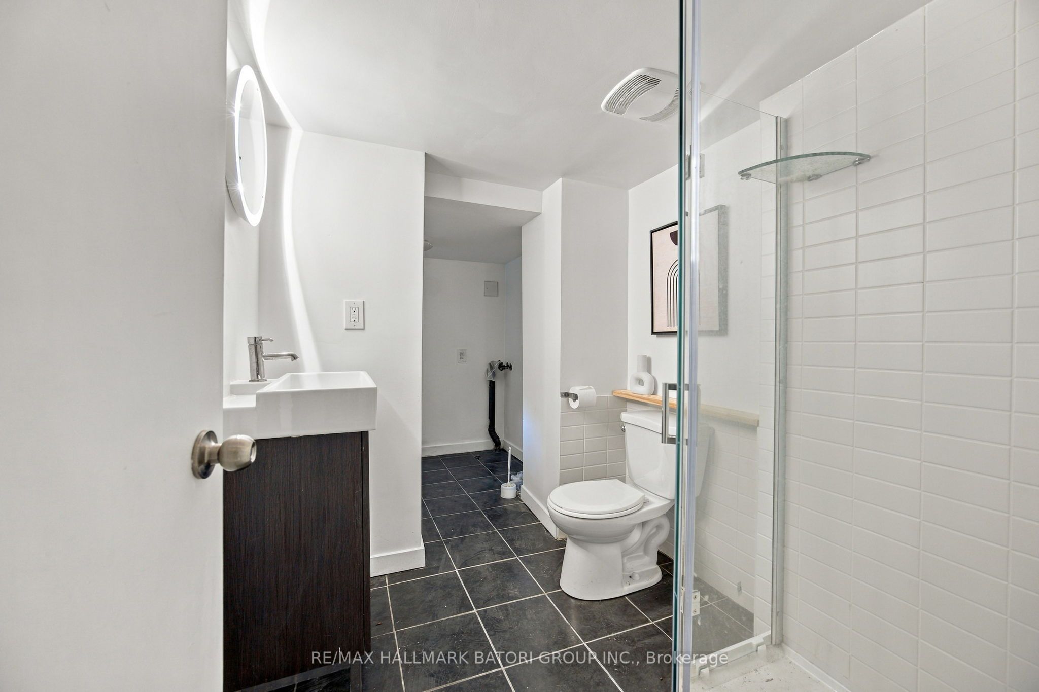 128 Wells Street Property Photo 38