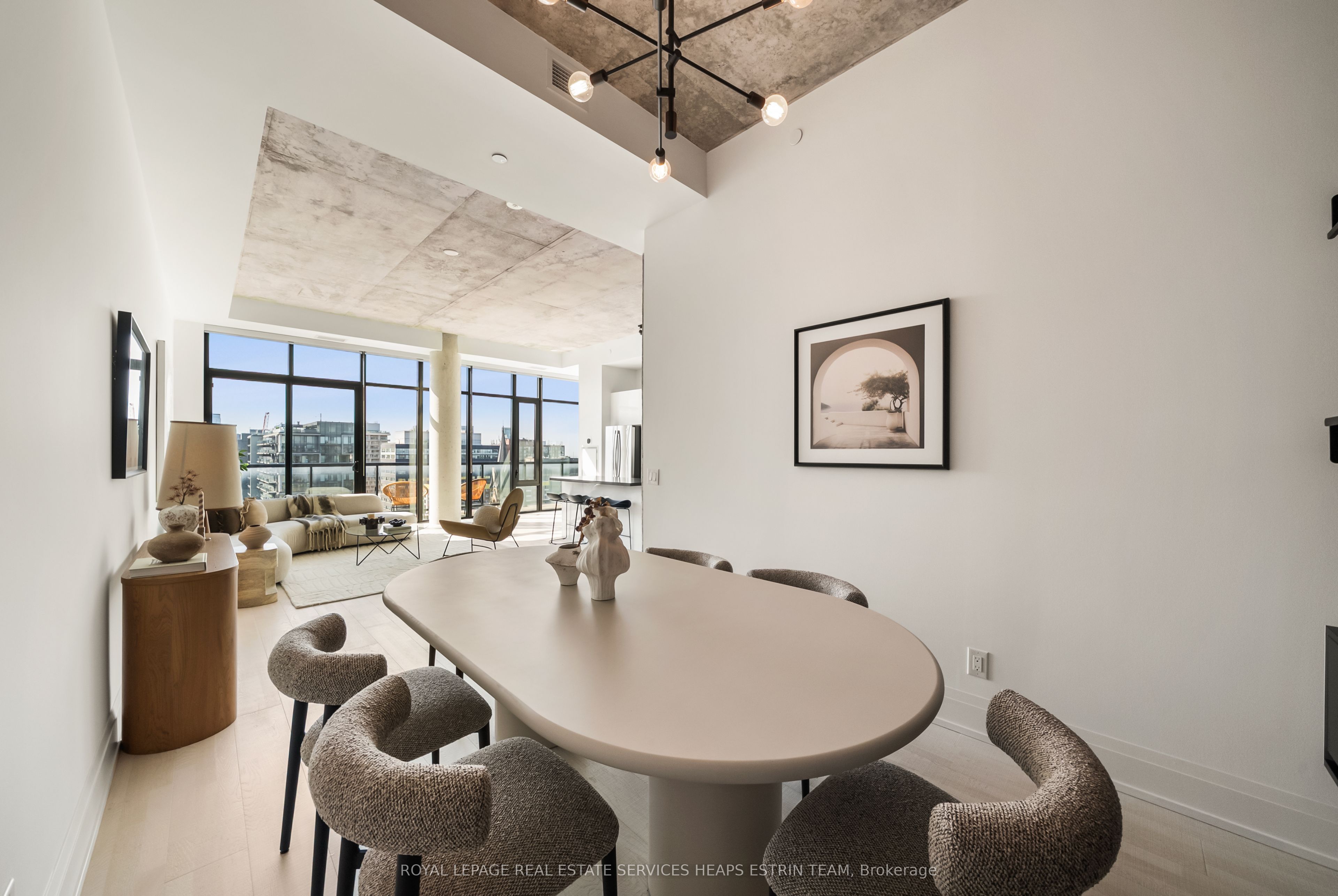 608 Richmond Street W Ph05 Property Photo 11