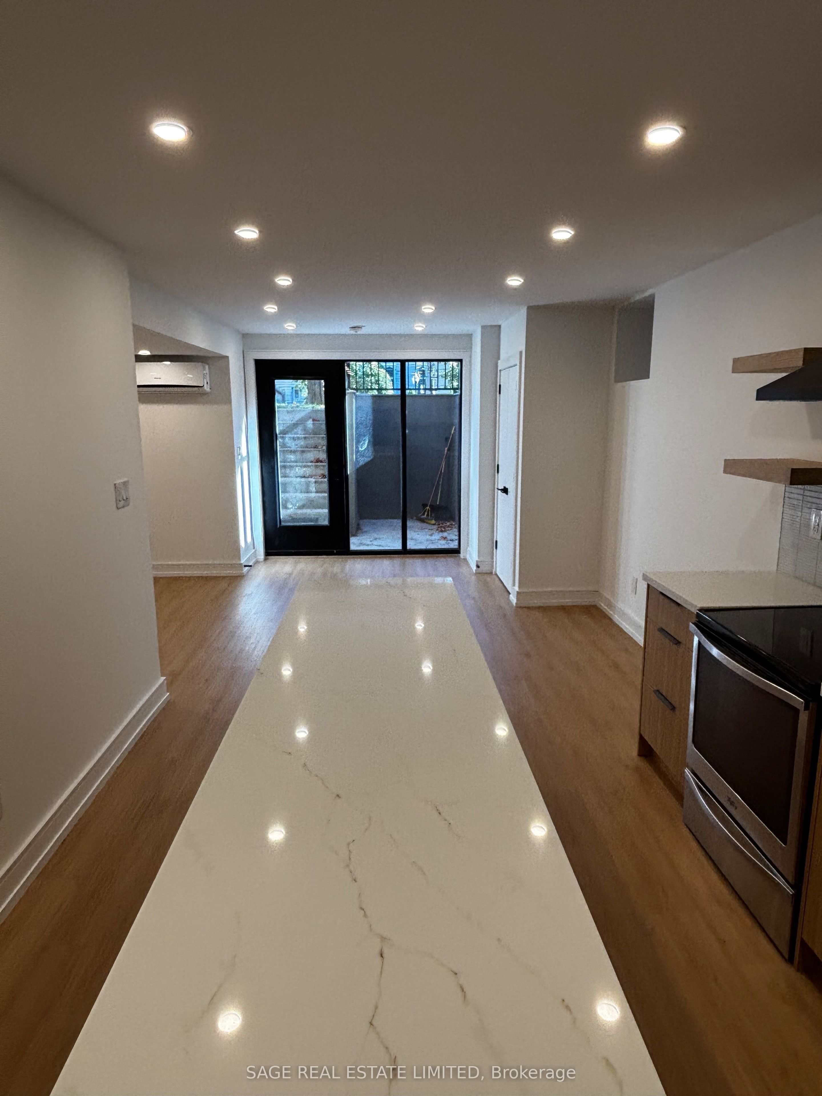 22a Austin Terrace Walk Out Property Photo 9