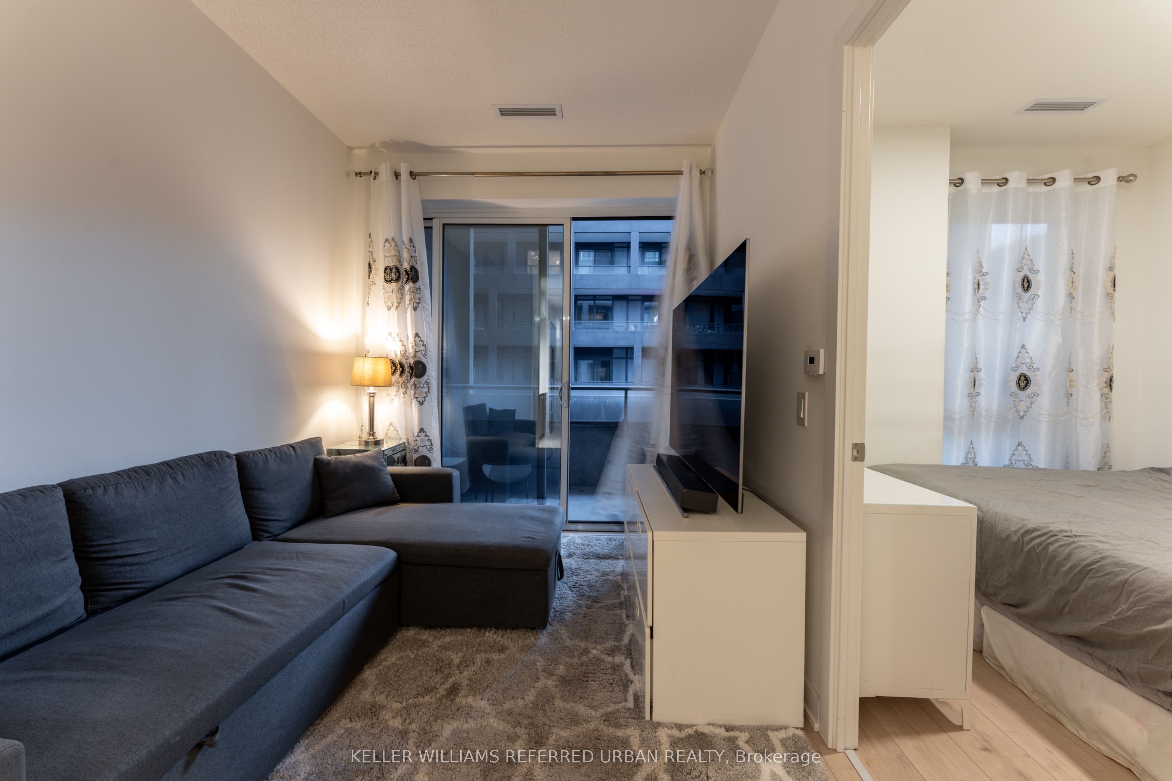 9 Tecumseth Street 206 Property Photo 1