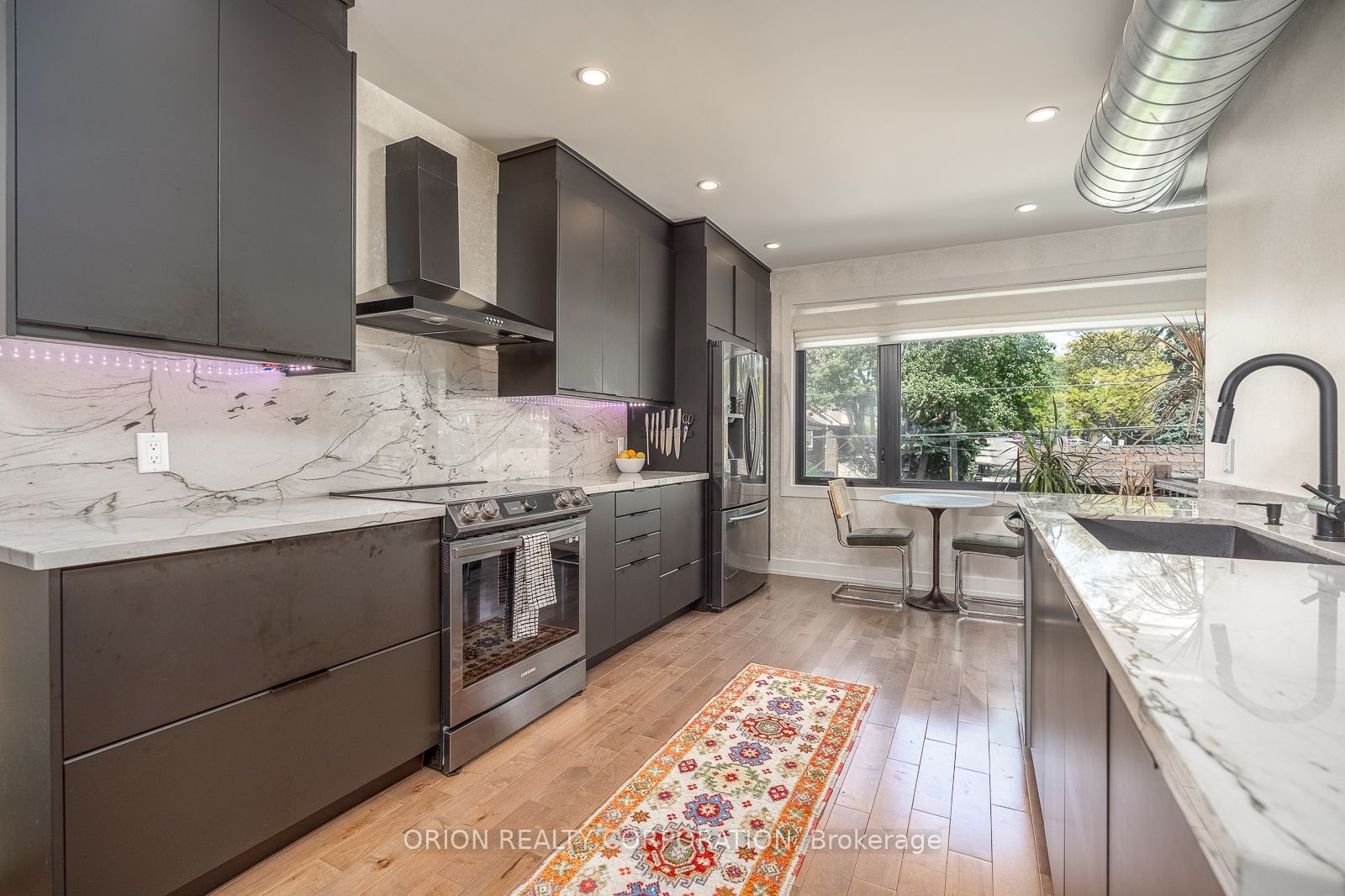 185 Glenholme Avenue Unit A Property Photo 3