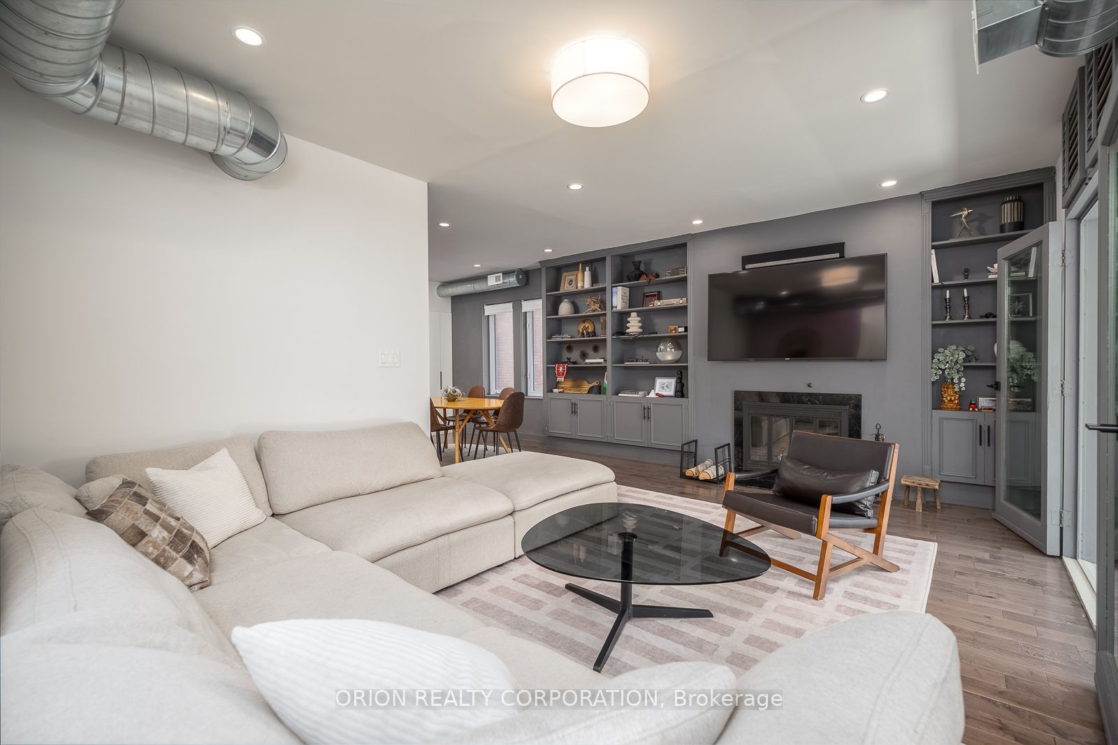 185 Glenholme Avenue Unit A Property Photo 9