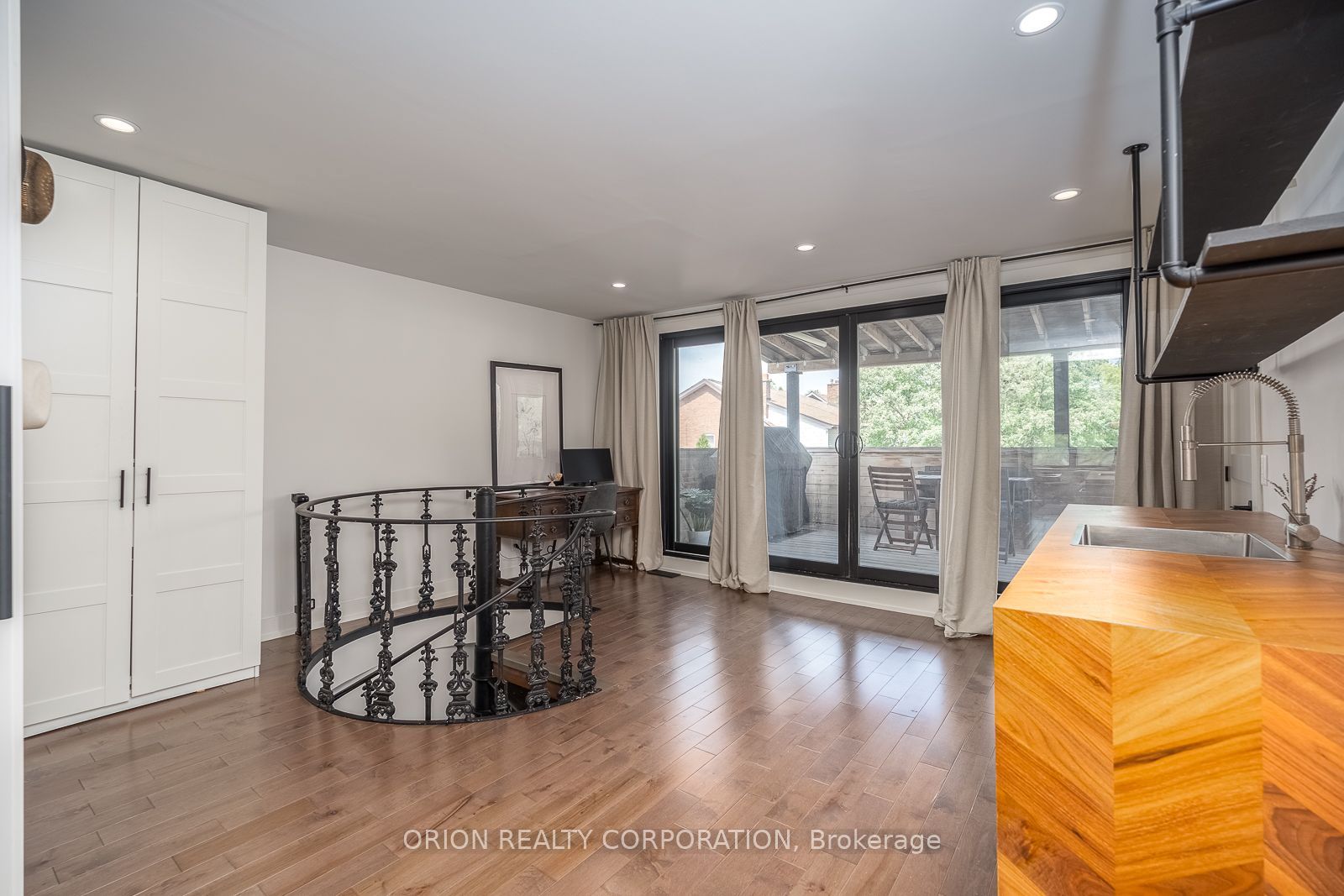 185 Glenholme Avenue Unit A Property Photo 16