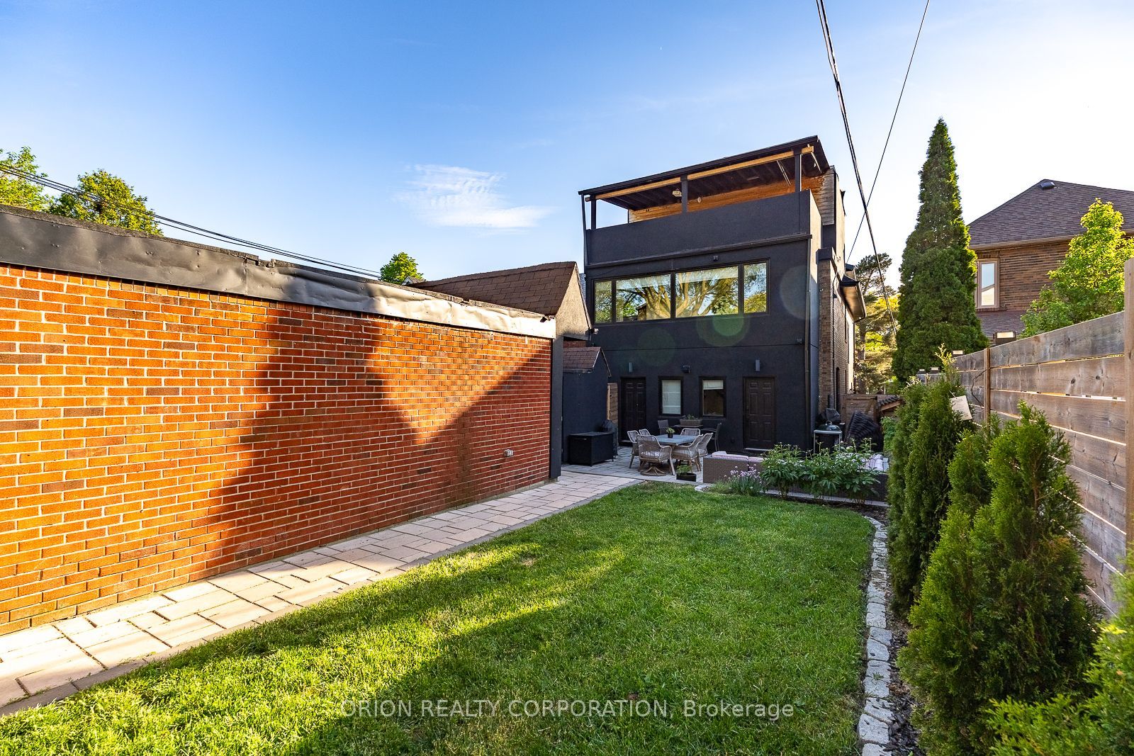 185 Glenholme Avenue Unit A Property Photo 26