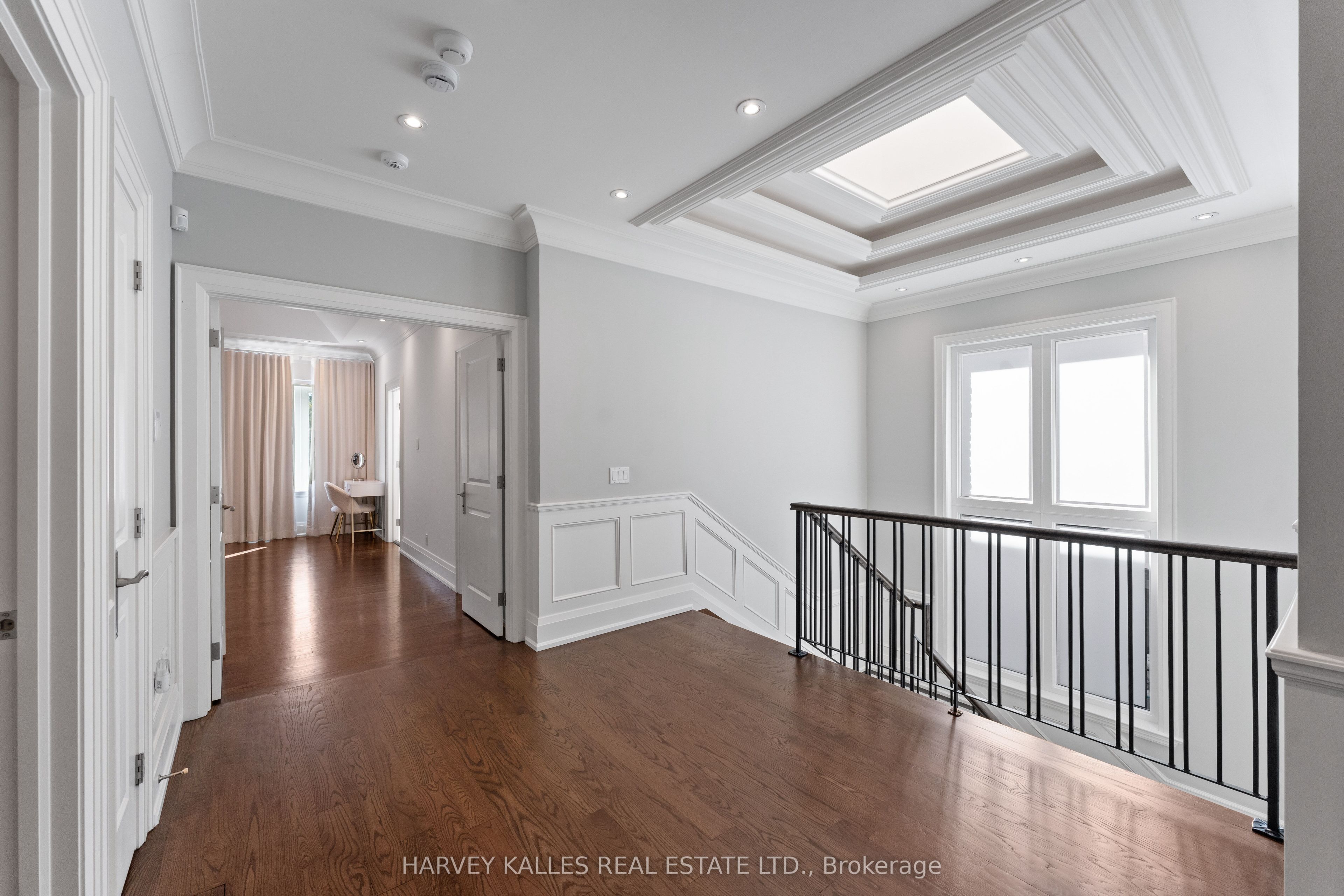 717 Woburn Avenue Property Photo 26