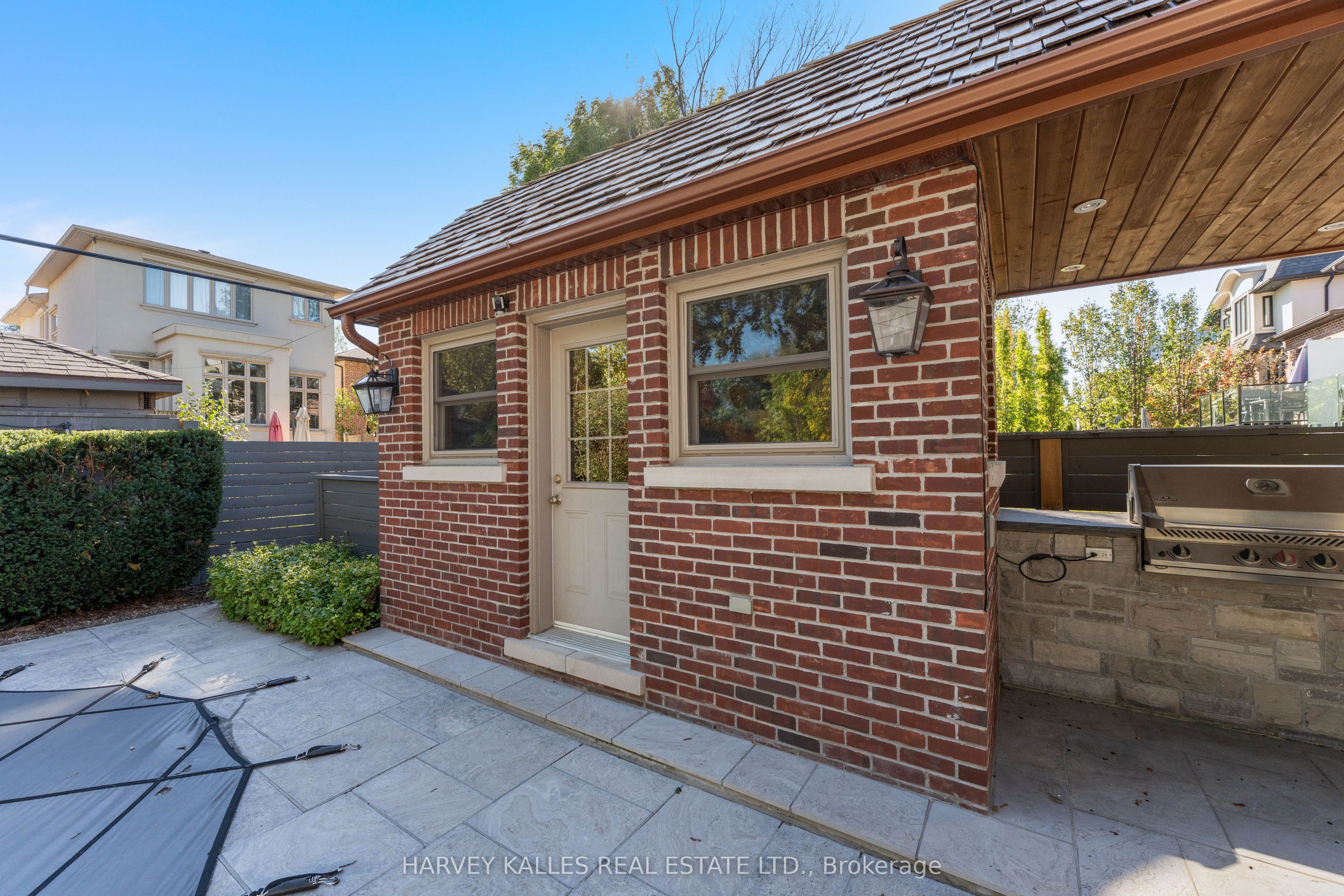 717 Woburn Avenue Property Photo 47