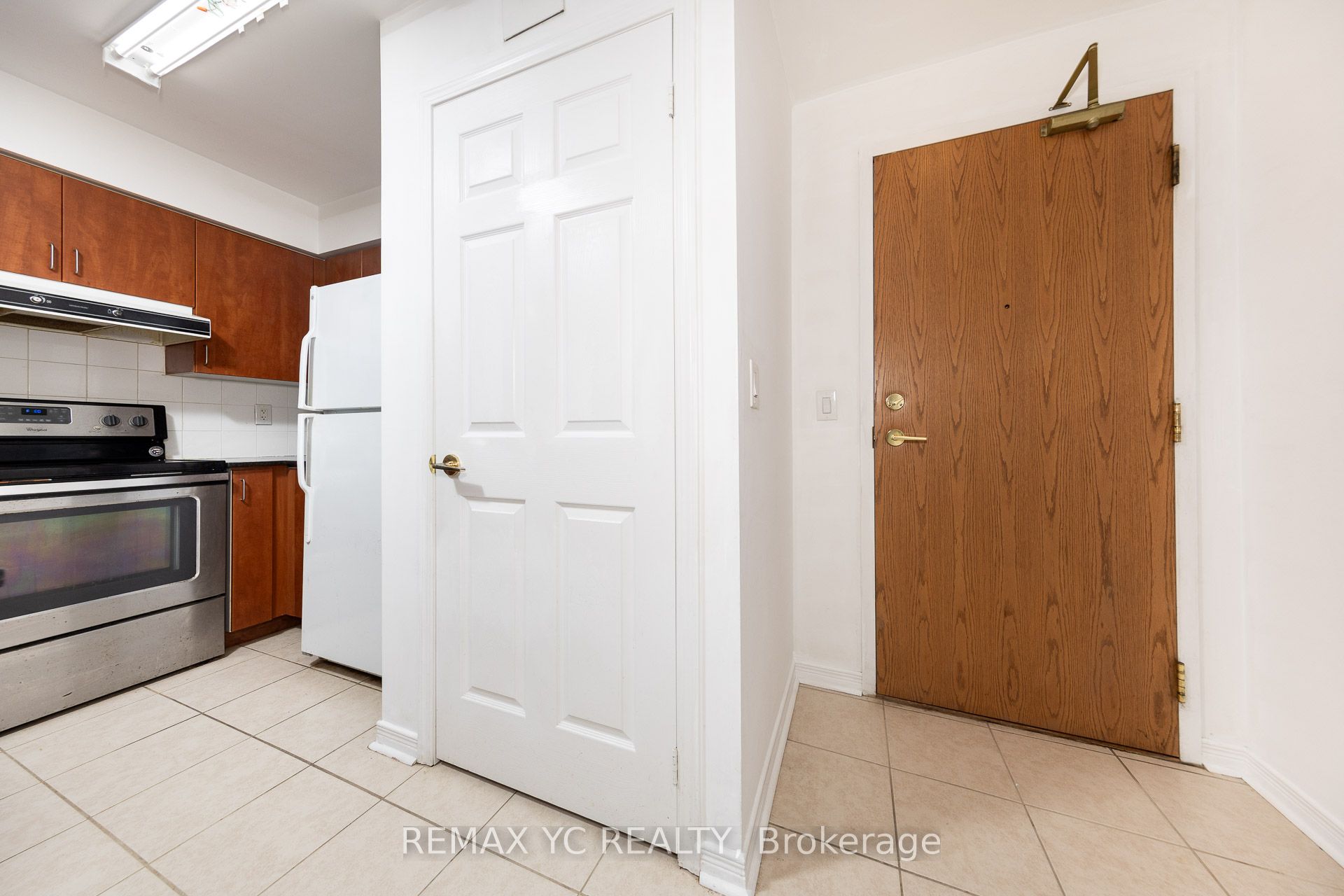 5500 Yonge Street 2410 Property Photo 1