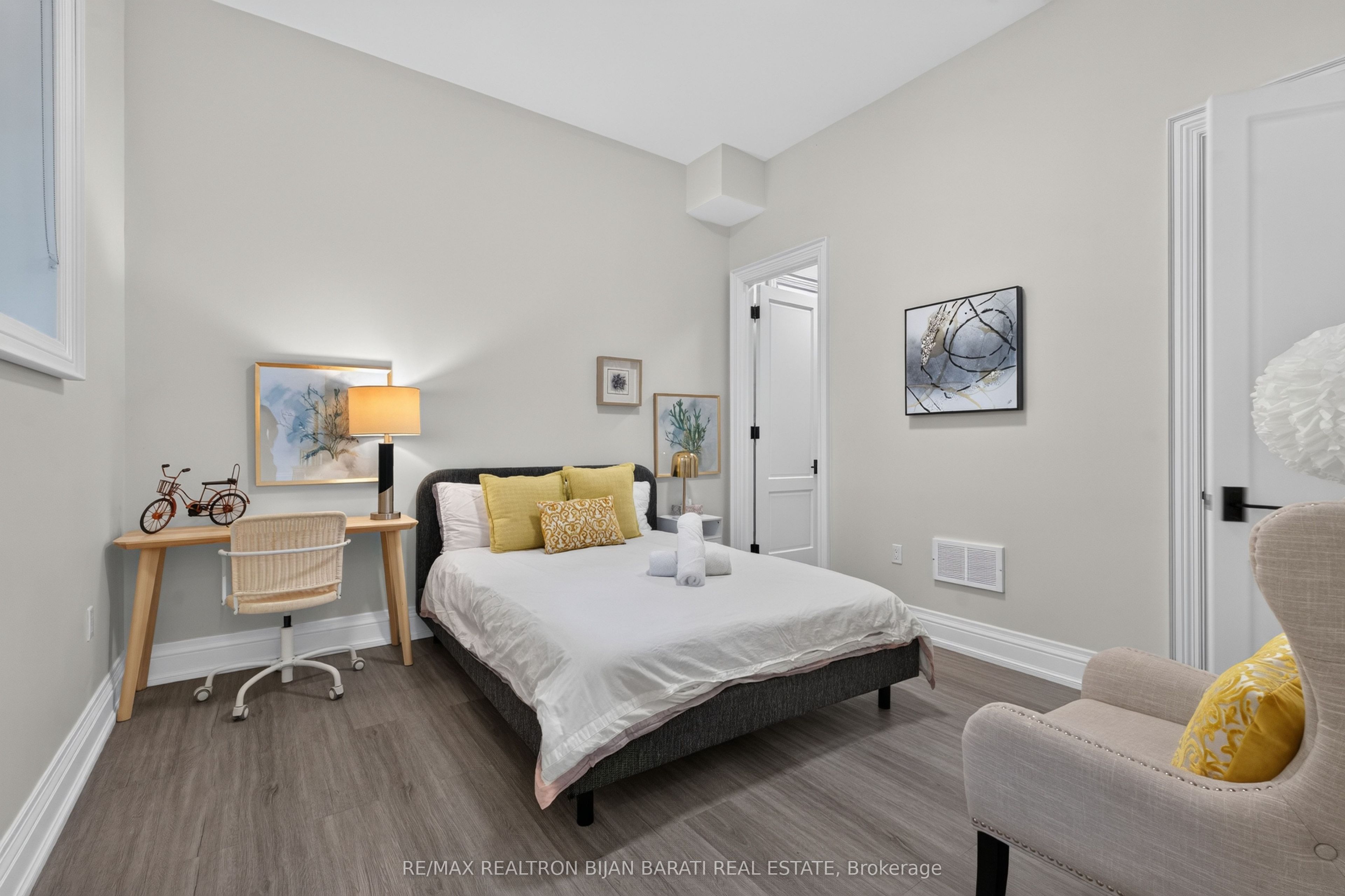 130 Pemberton Avenue Property Photo 43