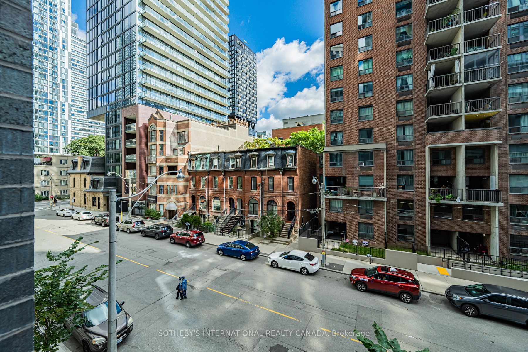 30 Mutual Street E0201 Property Photo 15