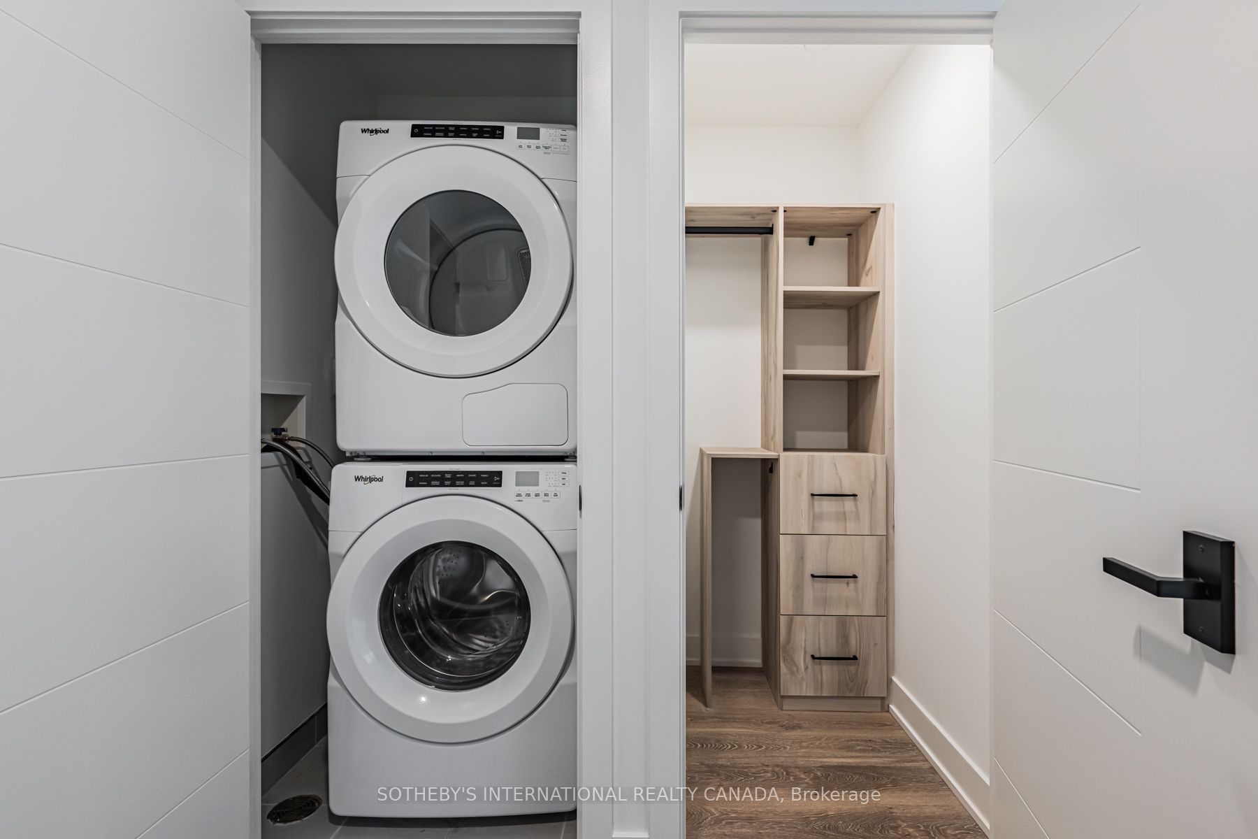 30 Mutual Street E0207 Property Photo 12