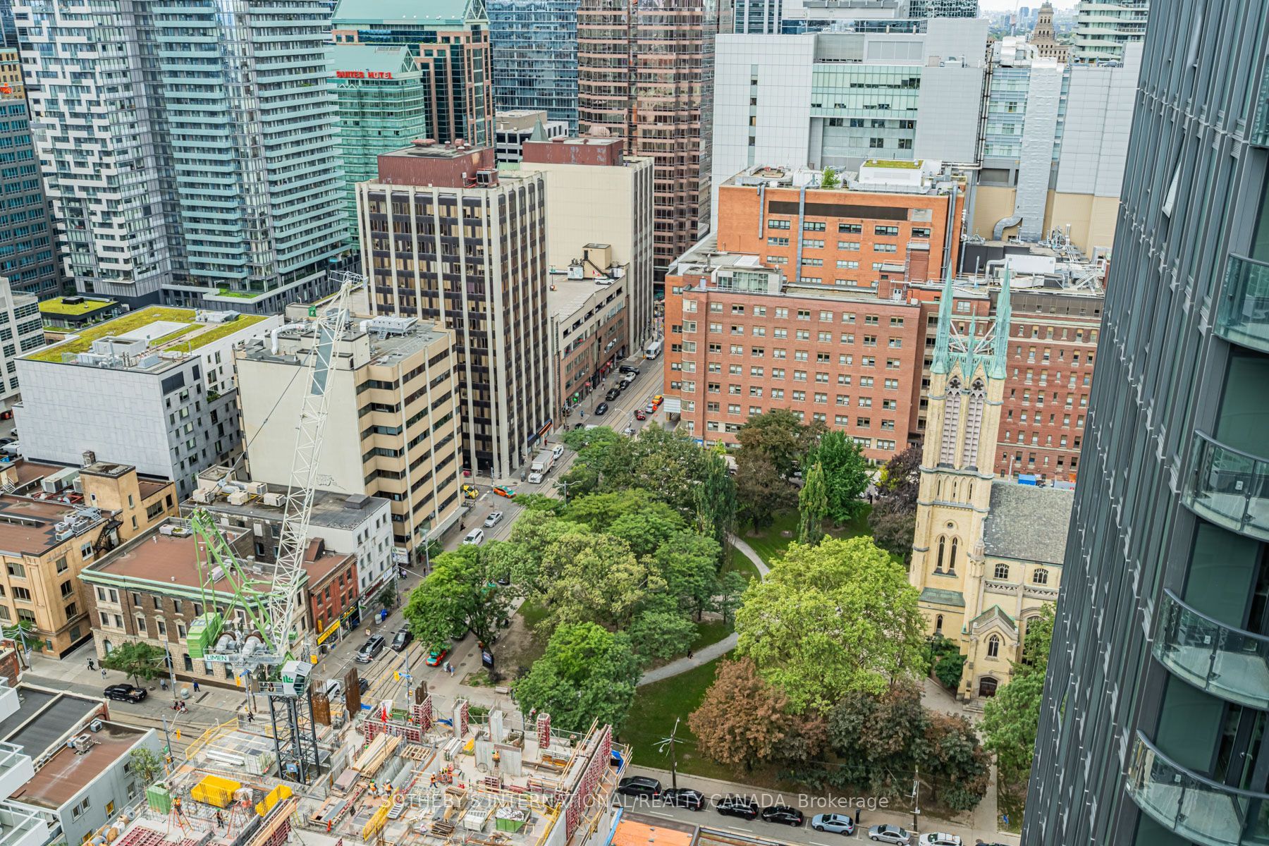 30 Mutual Street E2909 Property Photo 17