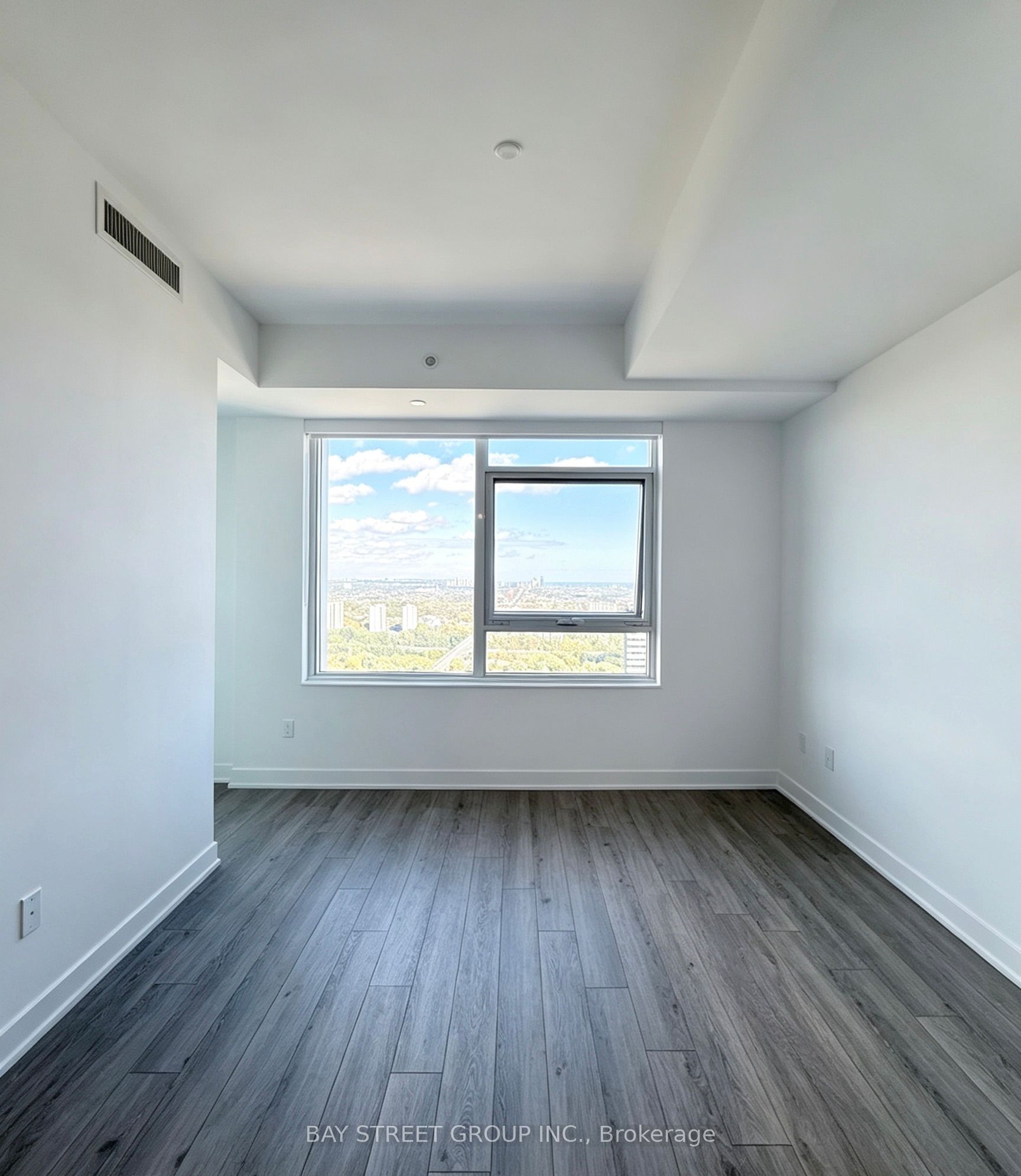 609 Sherbourne Street 4608 Property Photo 4