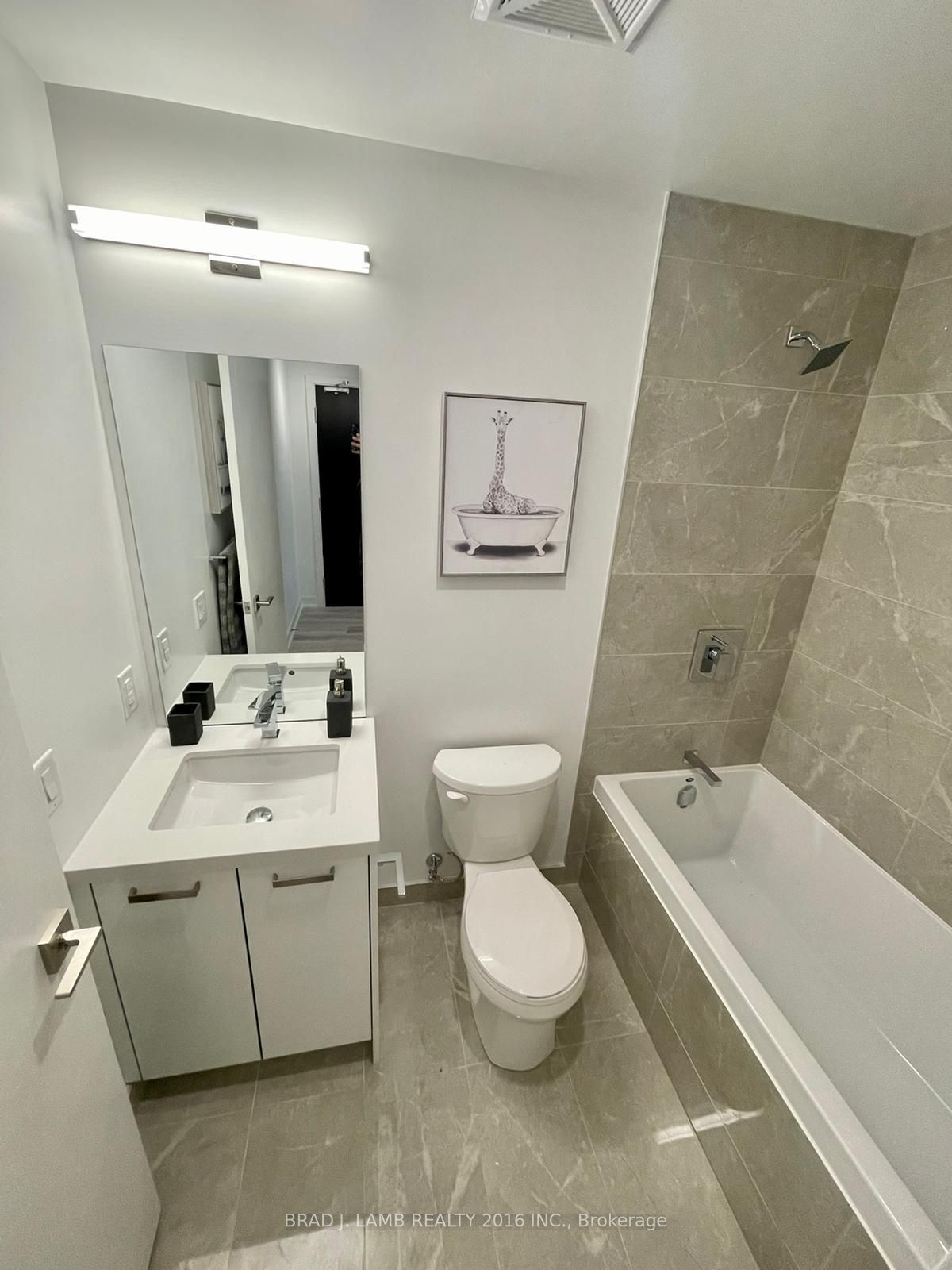 55 Ontario Street 411 Property Photo 7